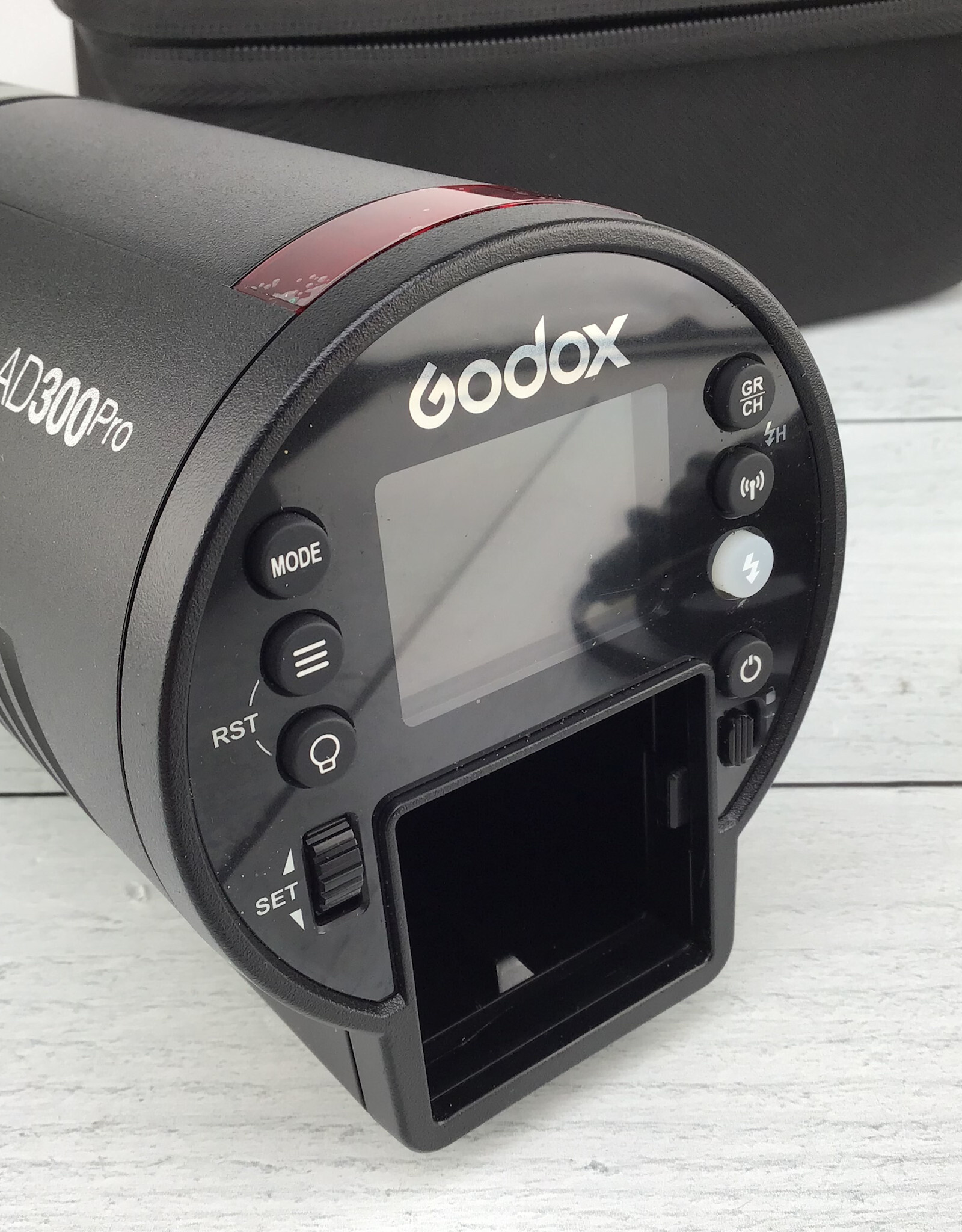 GODOX Godox AD300Pro Flash in Case Used Good