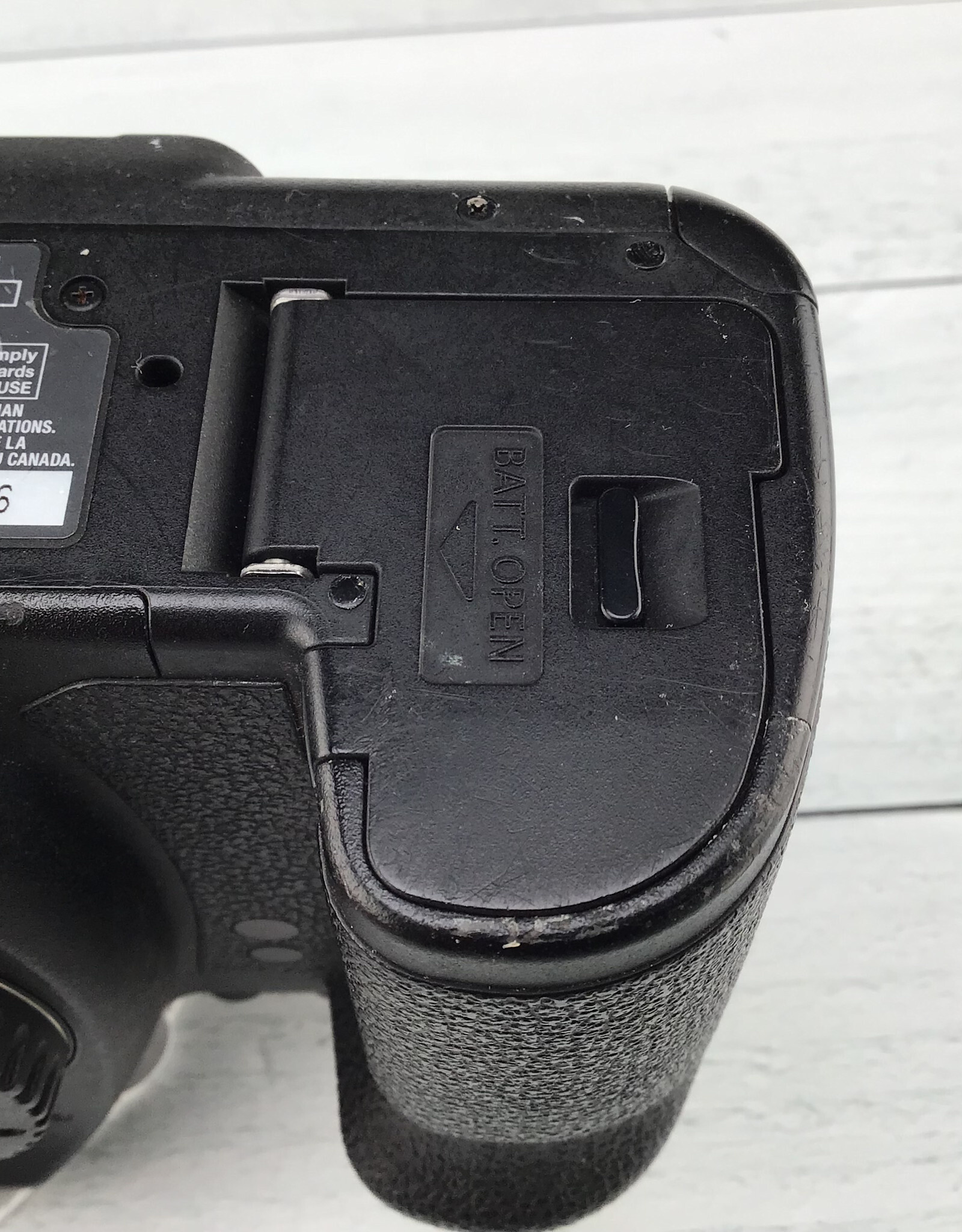 CANON Canon 5D Mark II Camera Body No Charger Used Fair