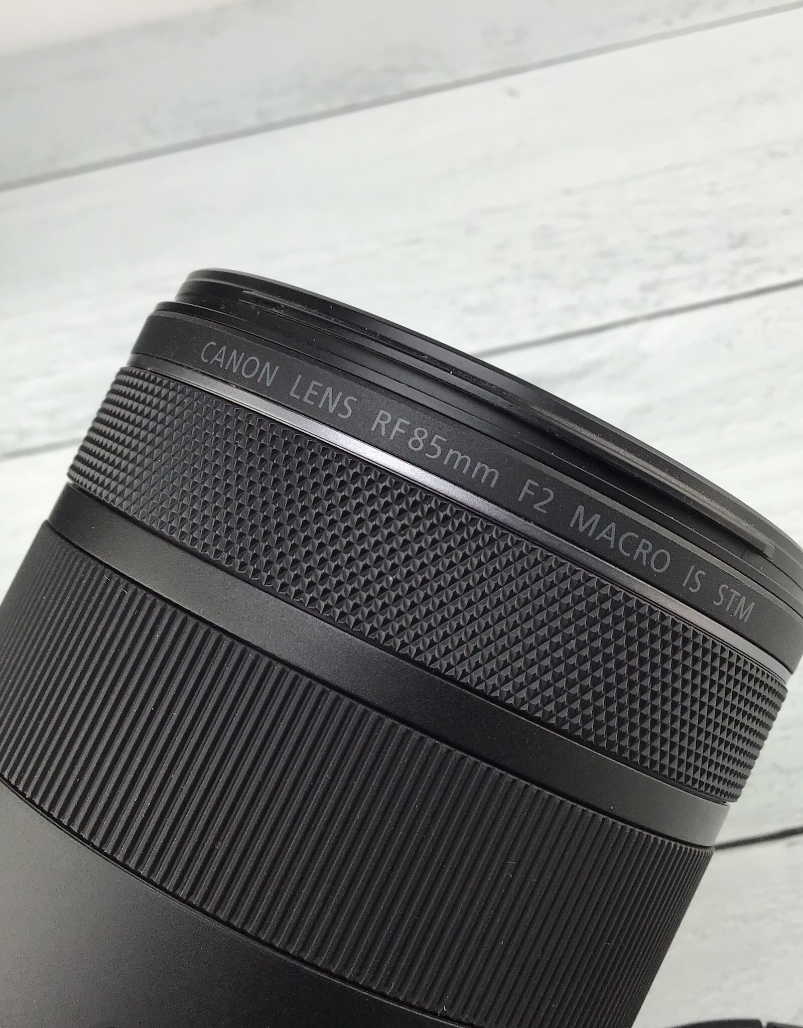 CANON Canon RF 85mm F2 Macro IS STM Lens in Box Used EX