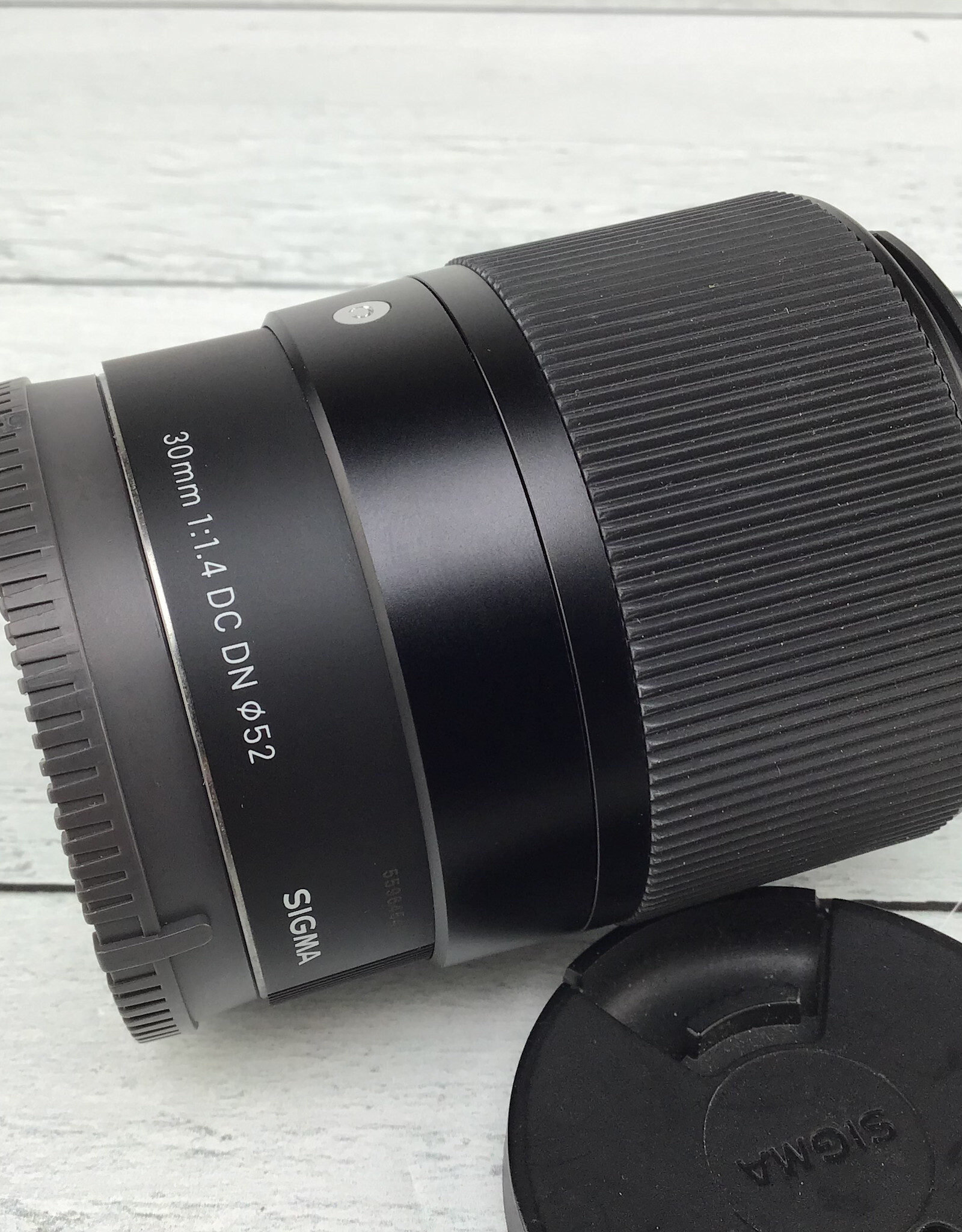 SIGMA Sigma 30mm f1.4 DC DN Lens for Sony E Used Good