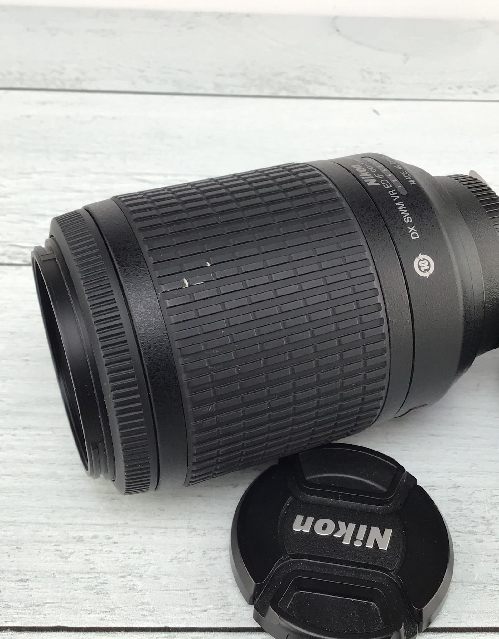 NIKON Nikon AF-S Nikkor 55-200mm f4-5.6 G VR Lens Used Good