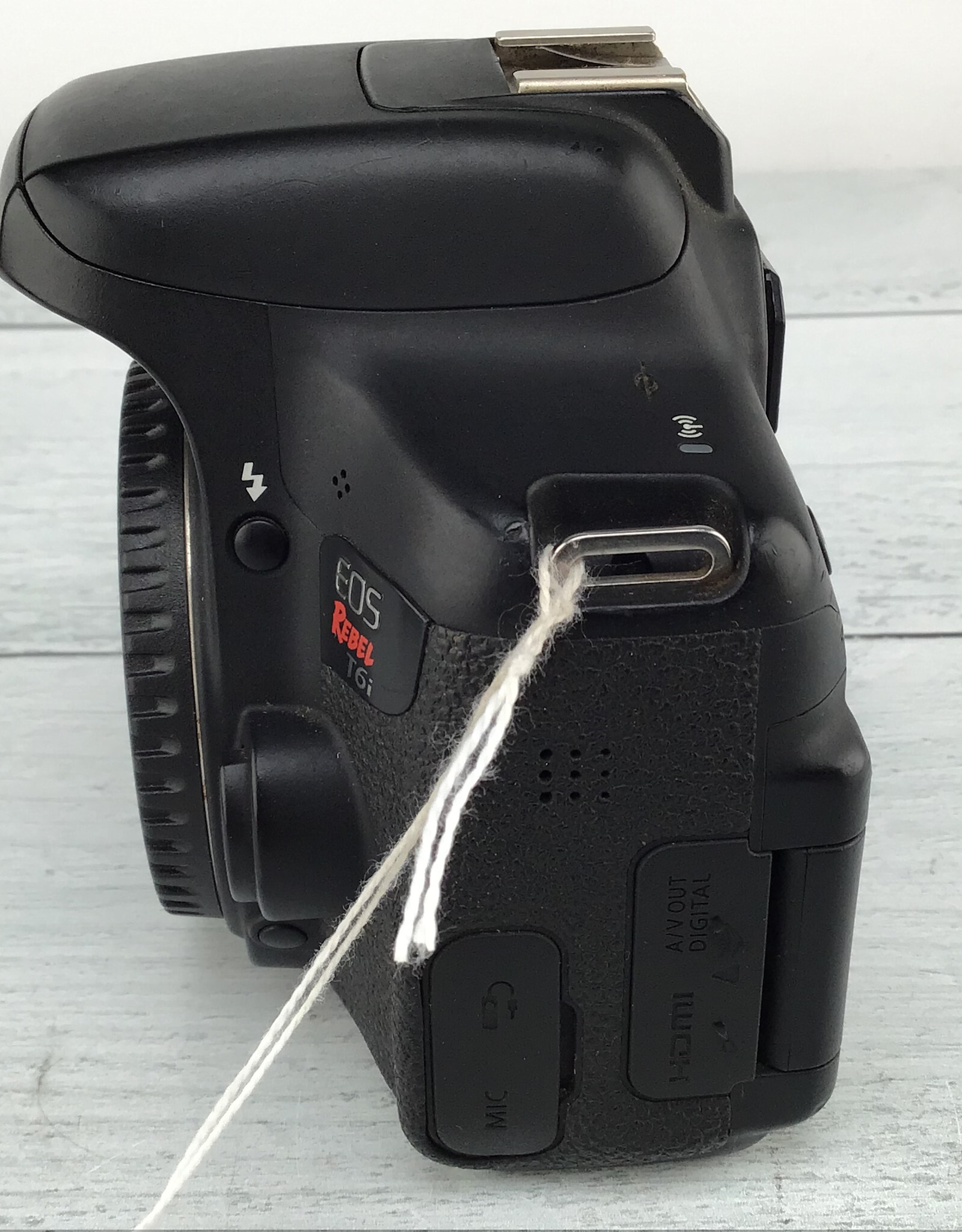 CANON Canon Rebel T6i Camera Body No Charger Used Fair