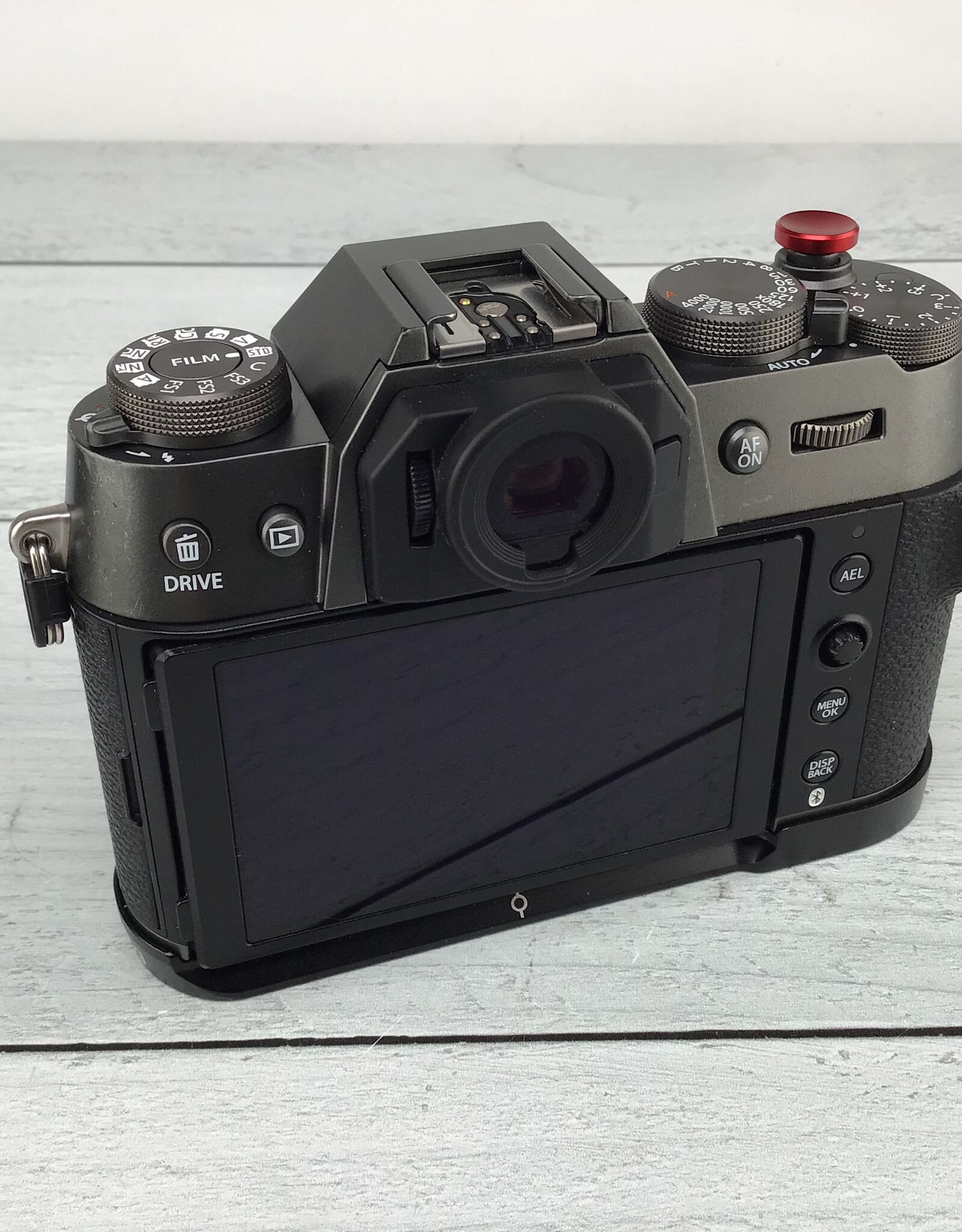 FUJI Fuji X-T50 Camera w/ SmallRig Grip, llano Charger/Batts Used Fair