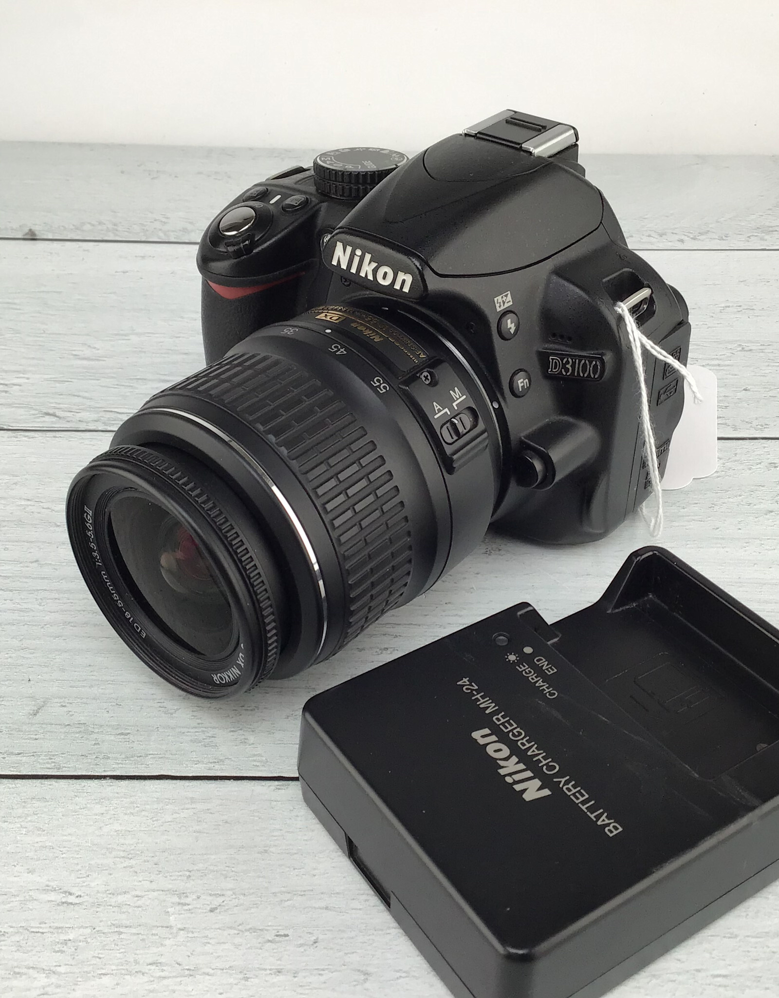 NIKON Nikon D3100 Camera w/ 18-55mm Used Good