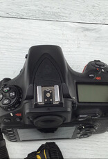 NIKON Nikon D810 Camera Body No Charger Used Fair