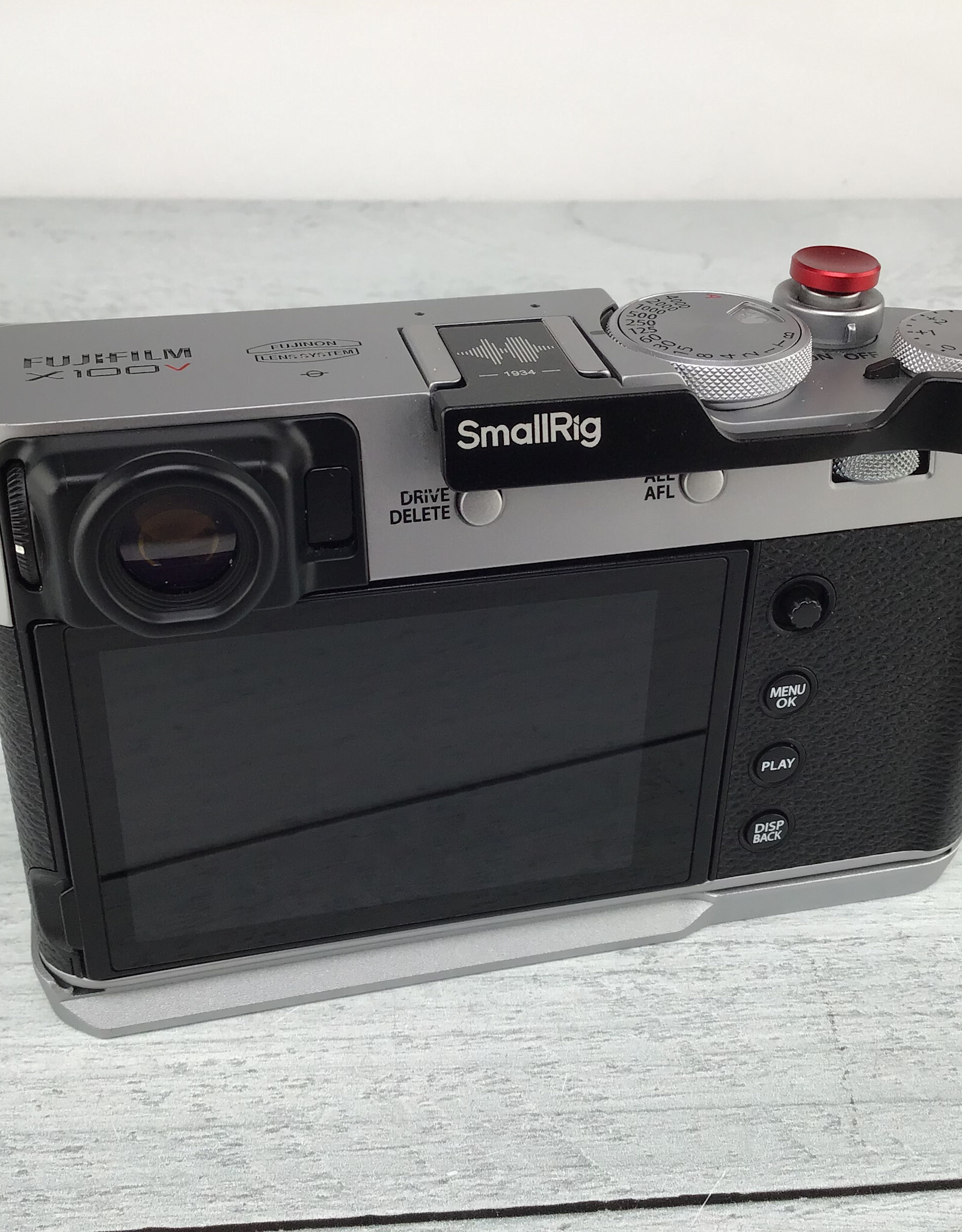 FUJI Fuji X100V Camera w/ Grip Used Good