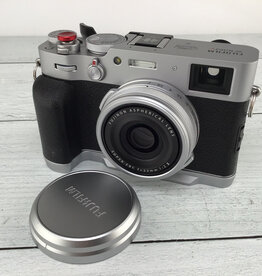 FUJI Fuji X100V Camera w/ Grip Used Good