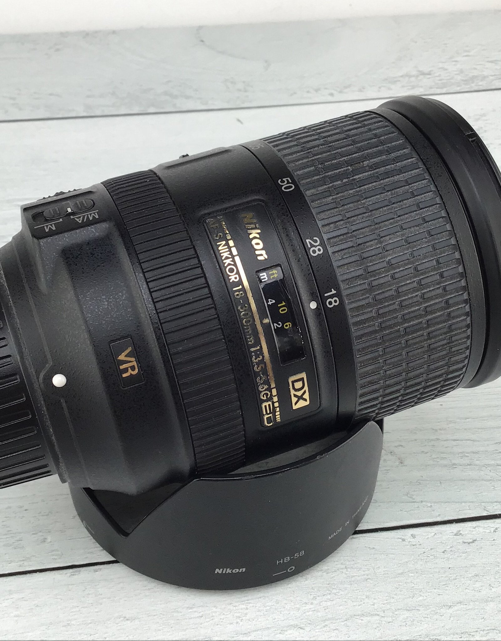 NIKON Nikon AF-S Nikkor 18-300mm f3.5-5.6 G VR Lens Used Fair