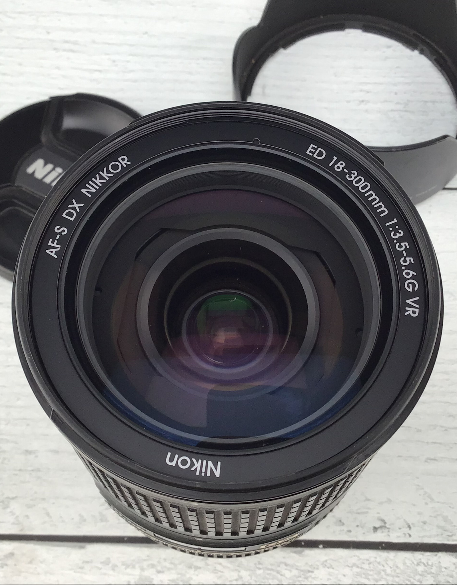 NIKON Nikon AF-S Nikkor 18-300mm f3.5-5.6 G VR Lens Used Fair