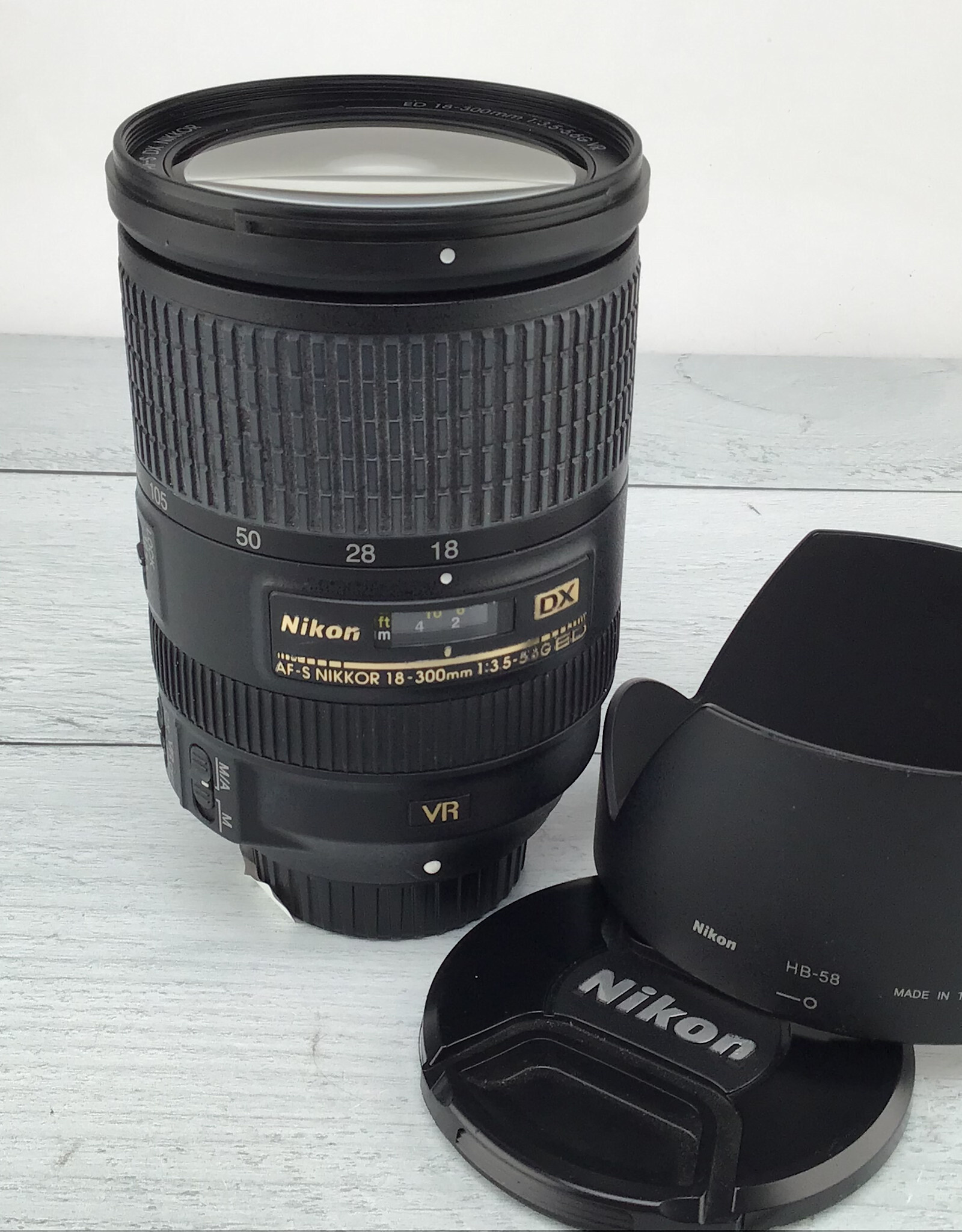 NIKON Nikon AF-S Nikkor 18-300mm f3.5-5.6 G VR Lens Used Fair