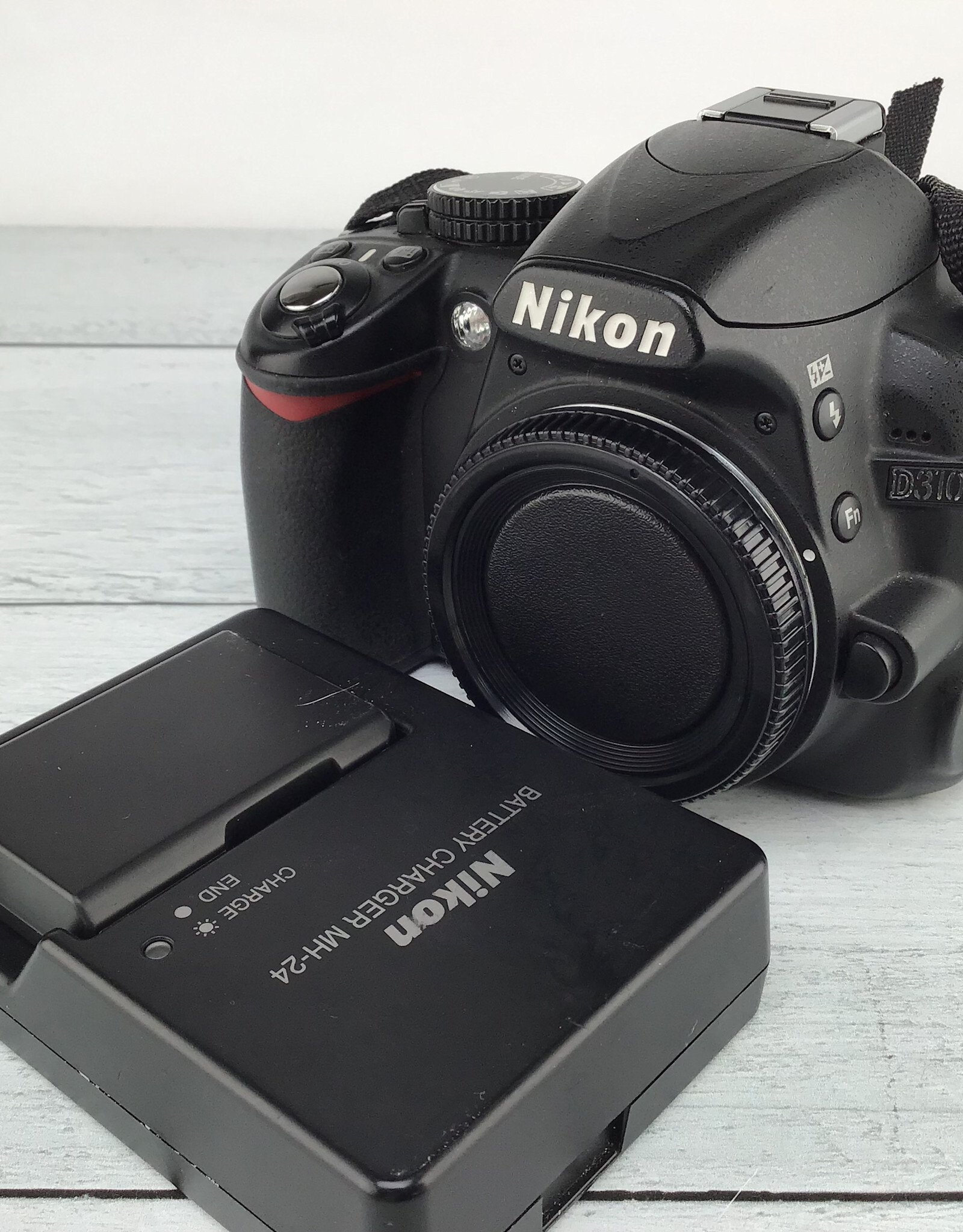 NIKON Nikon D3100 Camera Used Good