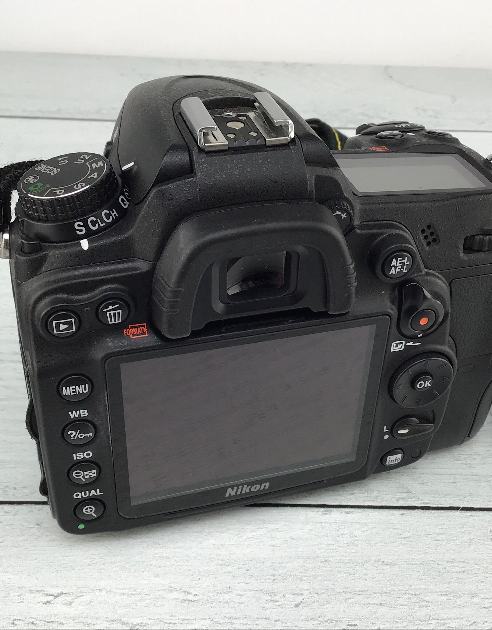 NIKON Nikon D7000 Camera Body Shutter Count 3993 Used Good