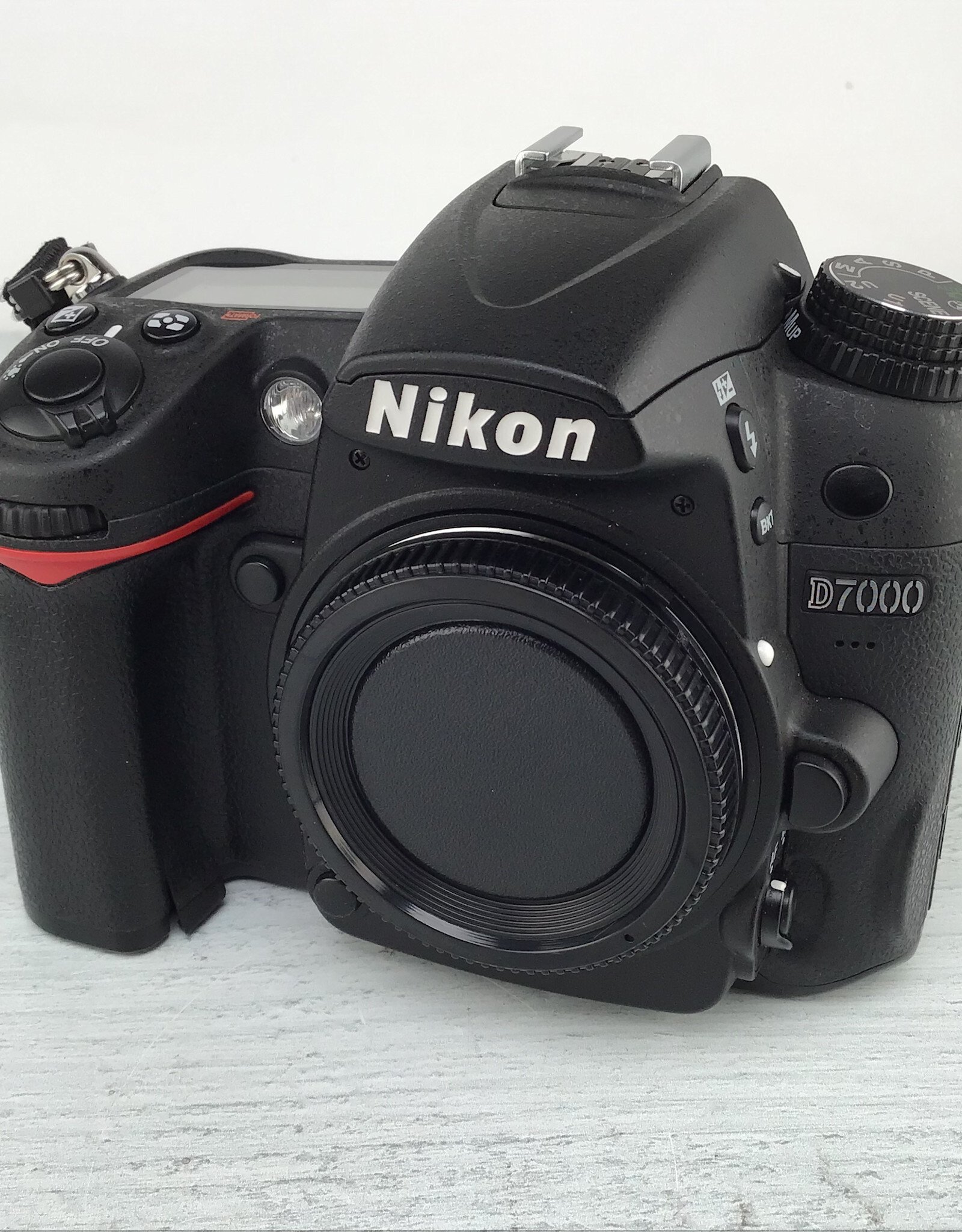 NIKON Nikon D7000 Camera Body Shutter Count 3993 Used Good