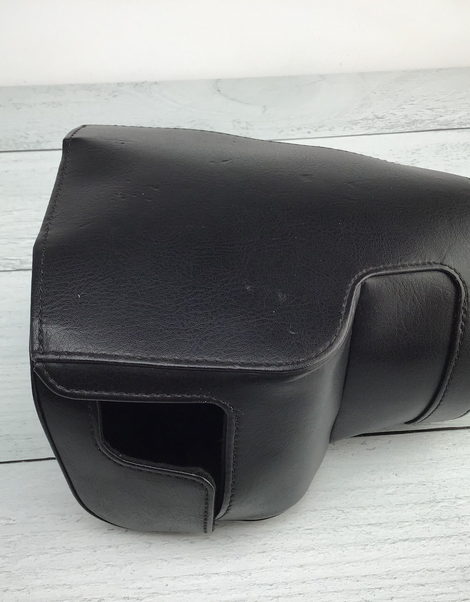 SONY SONY LCJ-RXJ Leather Case for RX10 III And RX10 IV Used Fair