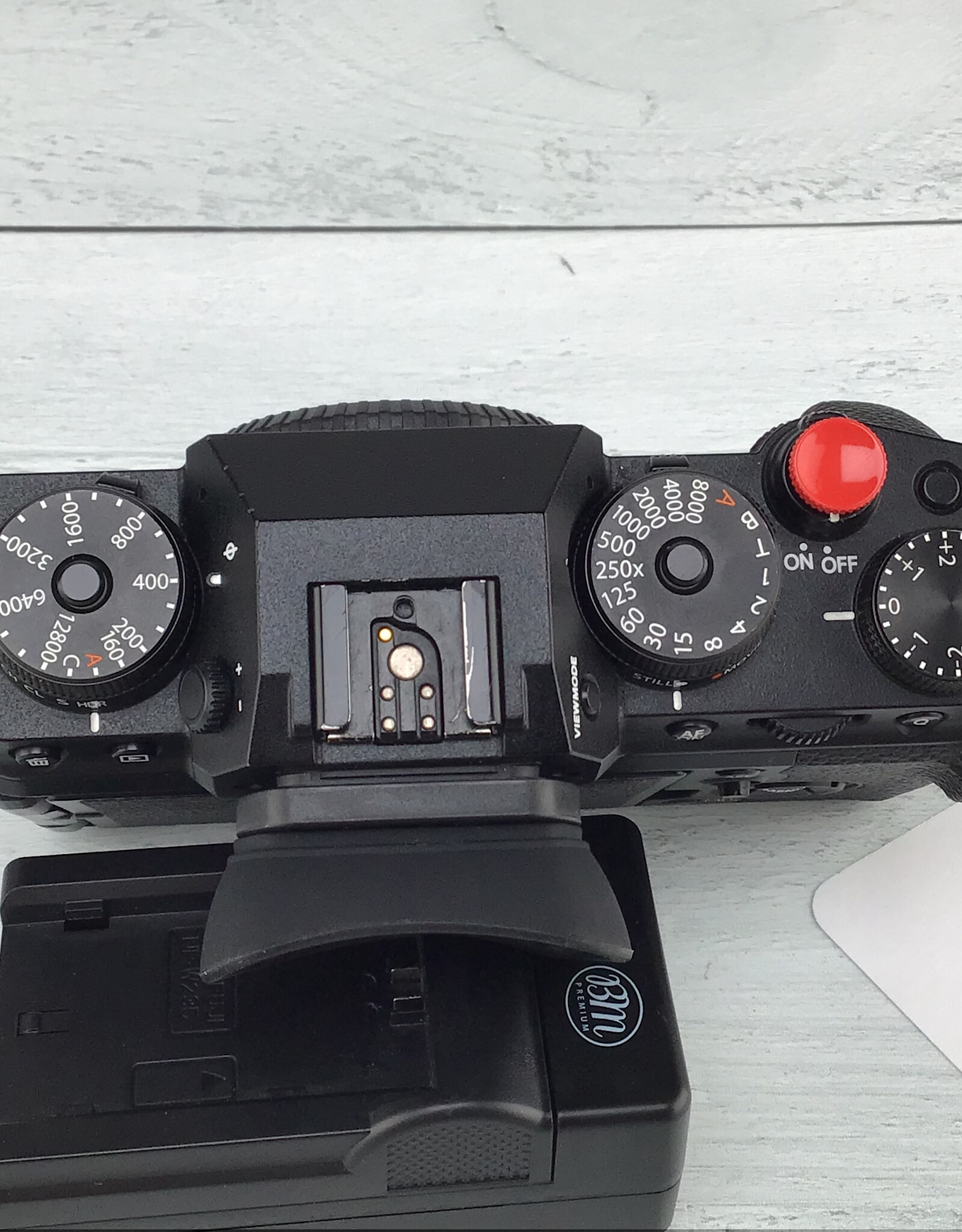 FUJI Fuji X-T4 Camera Body Black used Good