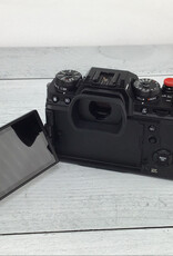 FUJI Fuji X-T4 Camera Body Black used Good
