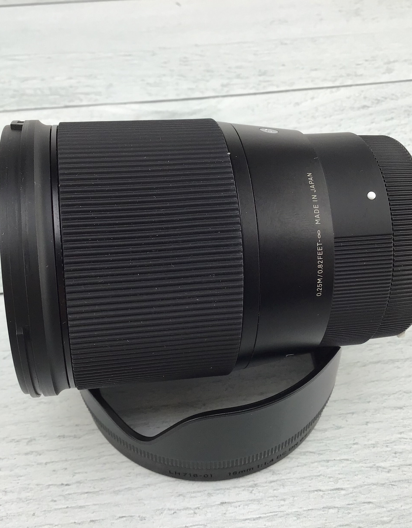 SIGMA Sigma 16mm 1.4 DC DN Lens for Sony Used Good