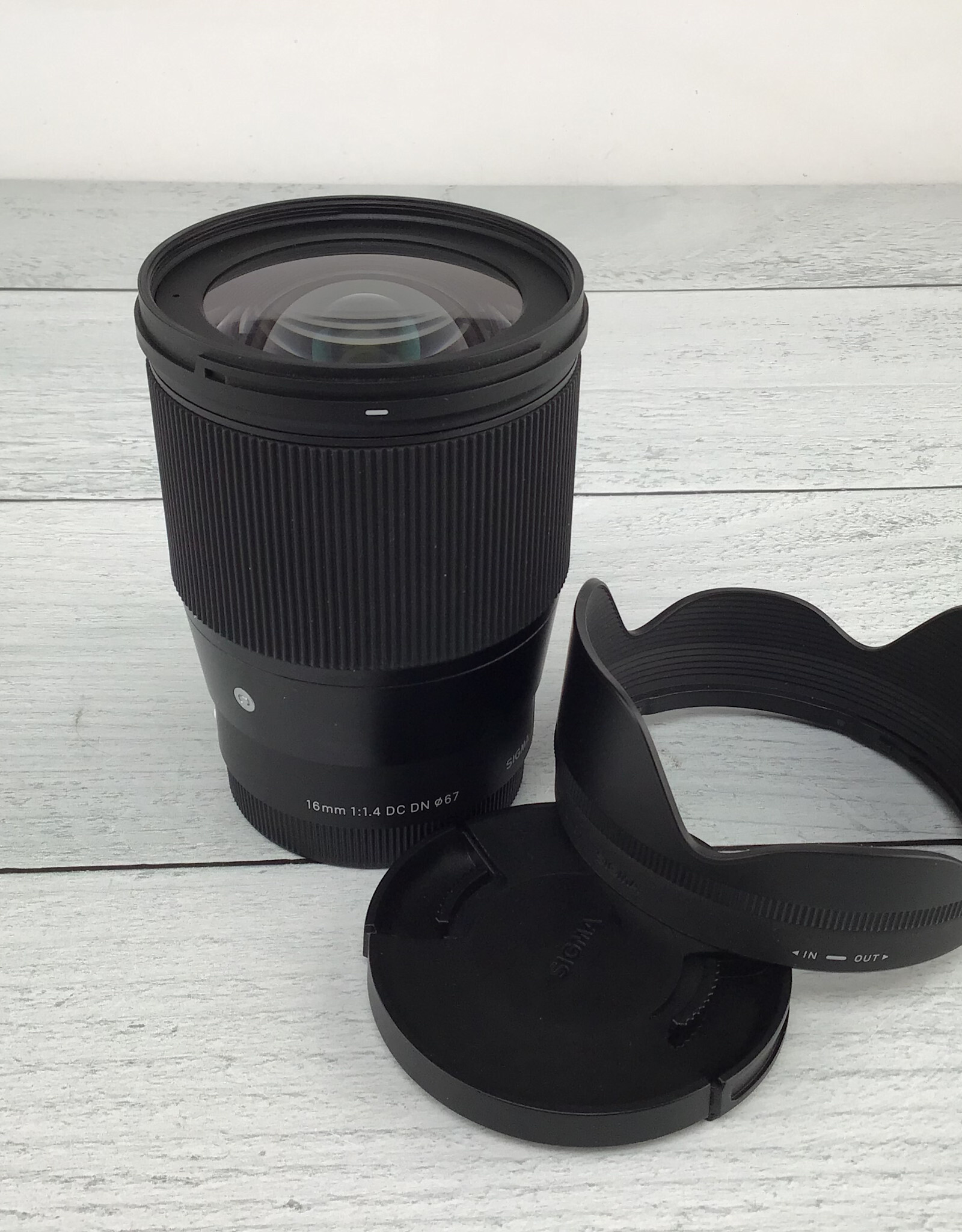 SIGMA Sigma 16mm 1.4 DC DN Lens for Sony Used Good