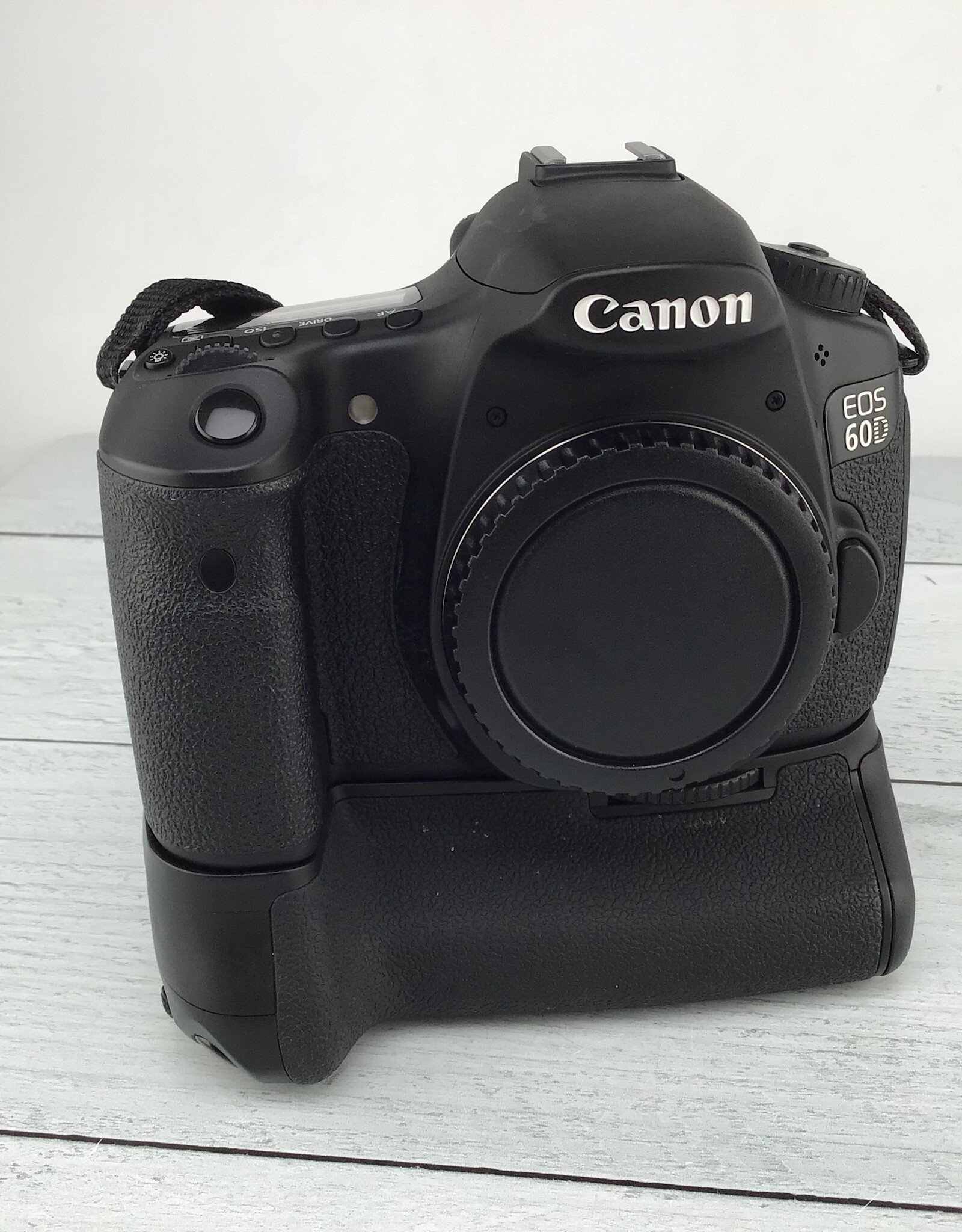 CANON Canon EOS 60D Camera w/ Digipower Grip No Charger Used Good