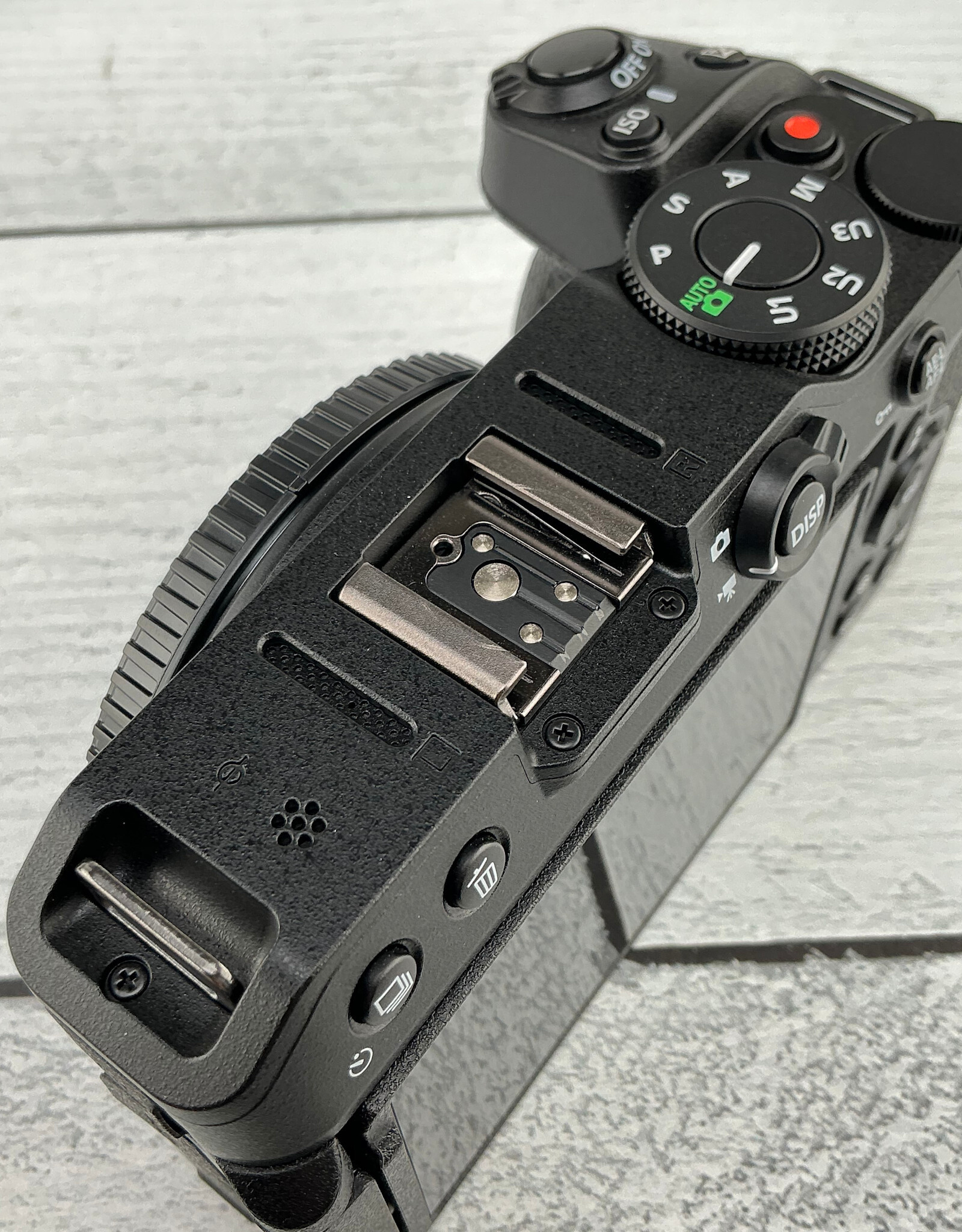 NIKON Nikon Z30 Camera w/ 16-50mm & Creators Kit in Box Used EX