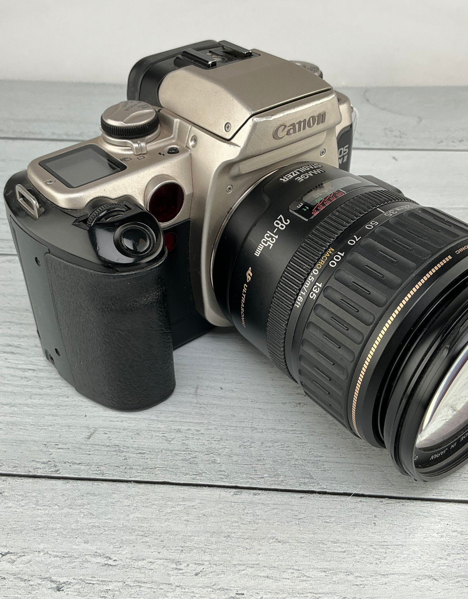 CANON Canon EOS Elan II Camera w/ 28-135mm Used Fair