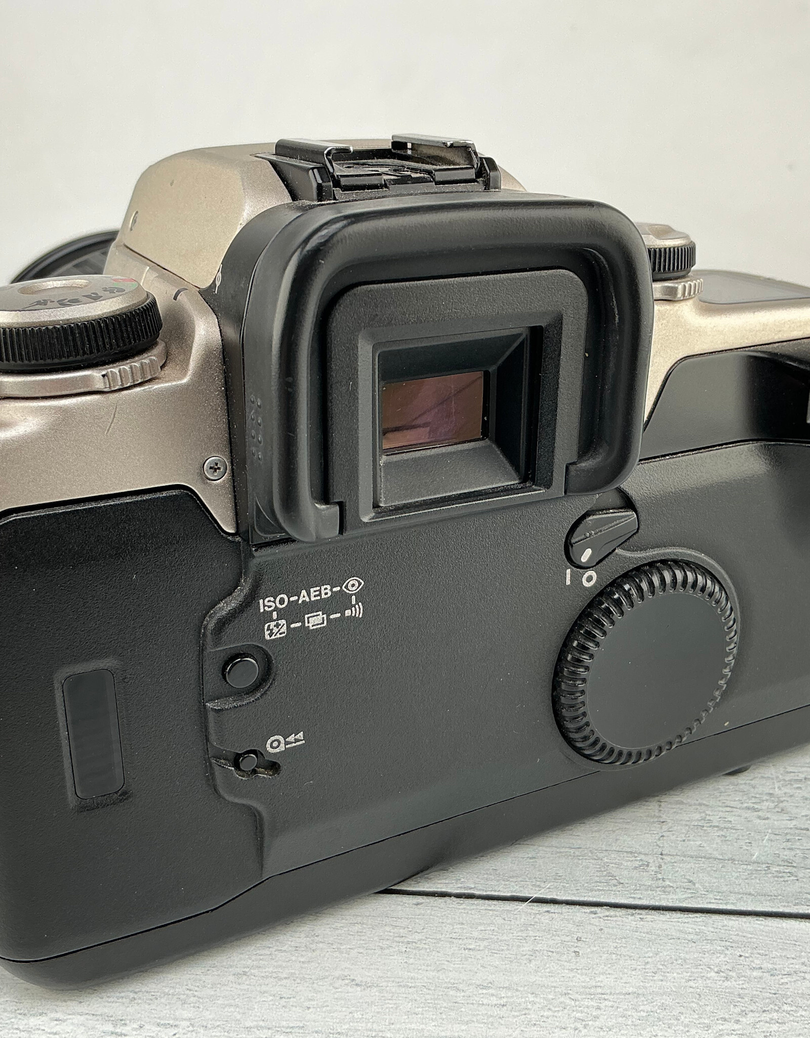 CANON Canon EOS Elan II Camera w/ 28-135mm Used Fair