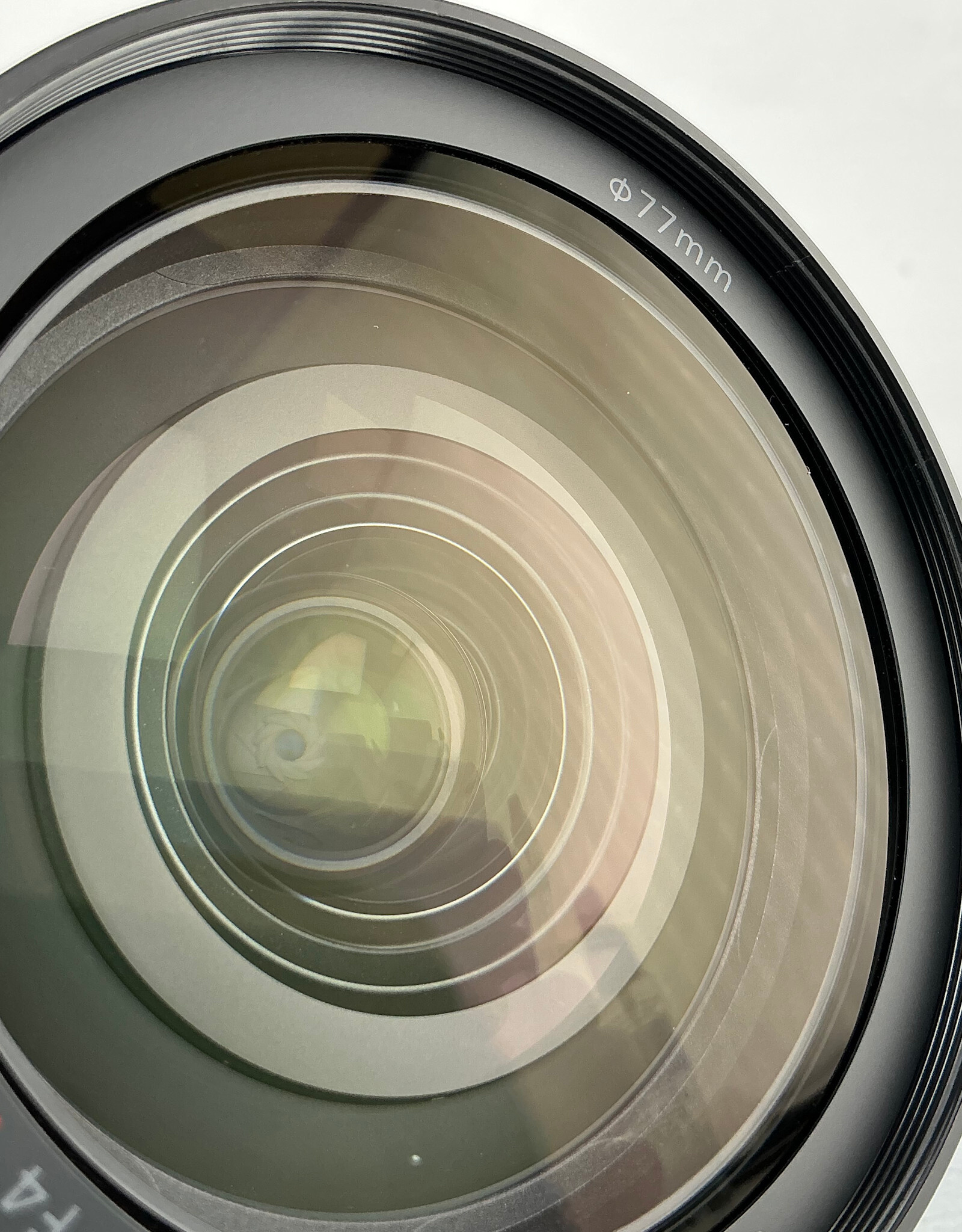 CANON Canon RF 24-105mm f4 L IS Lens w/ Hood Used Fair