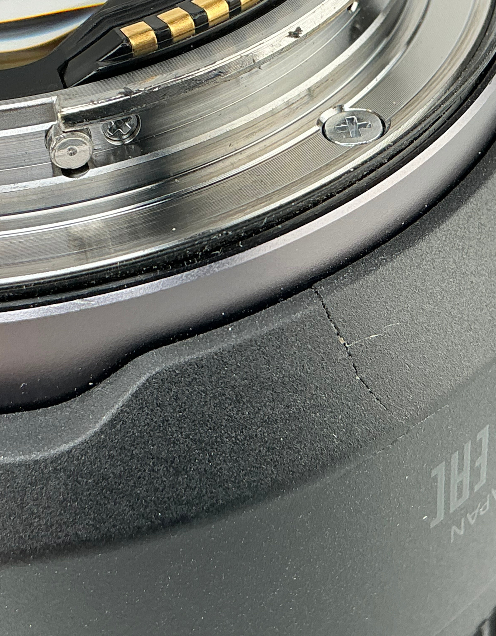 CANON Canon RF 24-105mm f4 L IS Lens w/ Hood Used Fair