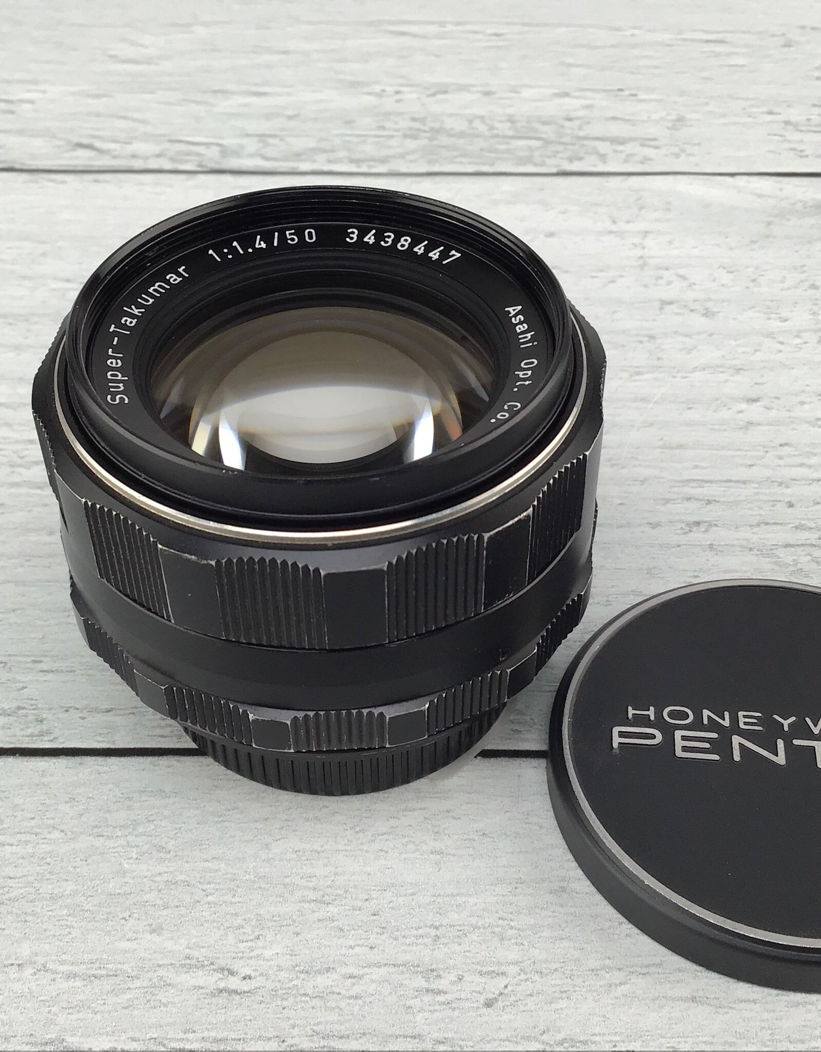 Pentax Pentax Super Takumar 50mm f1.4 Screw Mount Lens Used Good