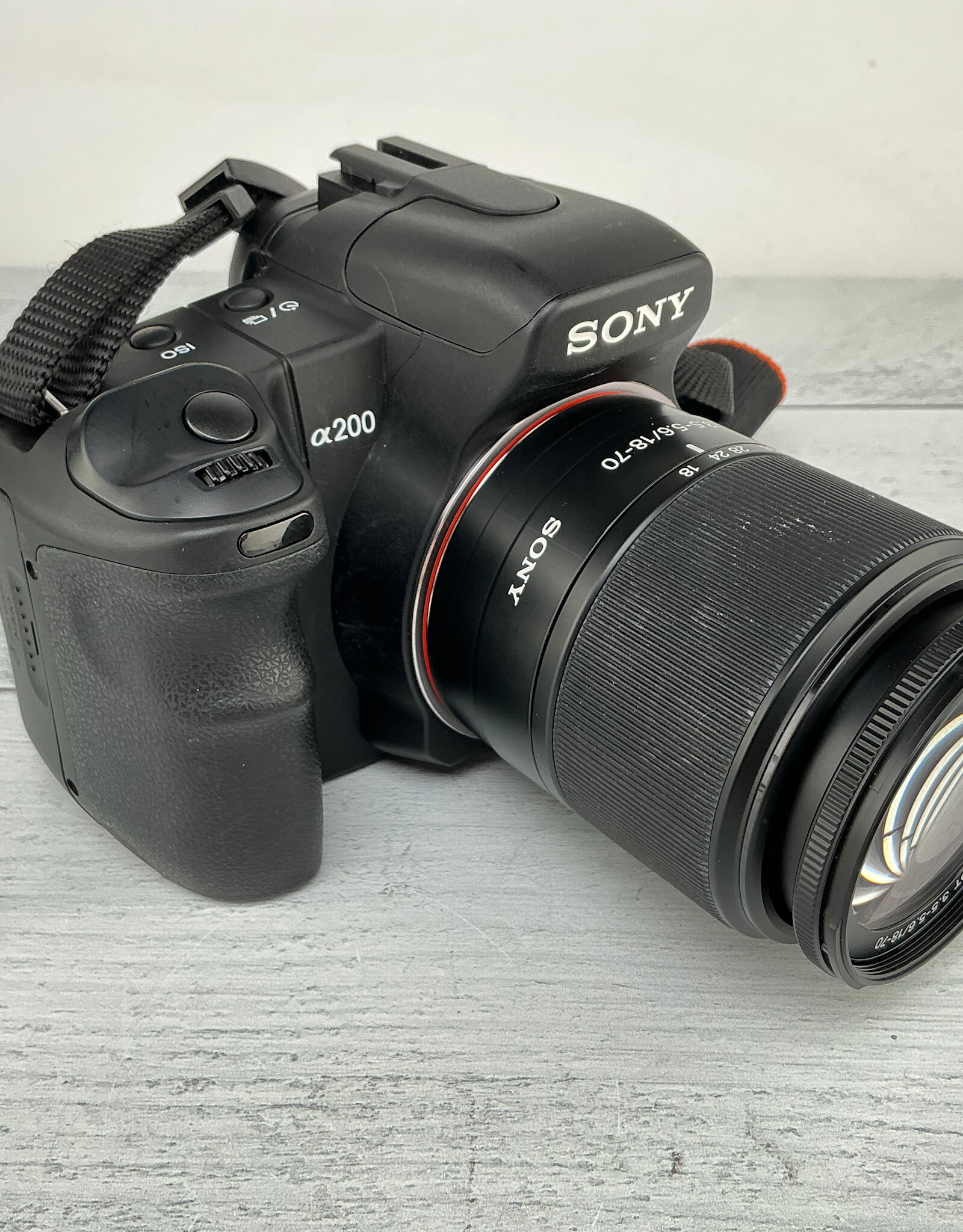 SONY Son a200 Camera w/ 18-70mm Used Good