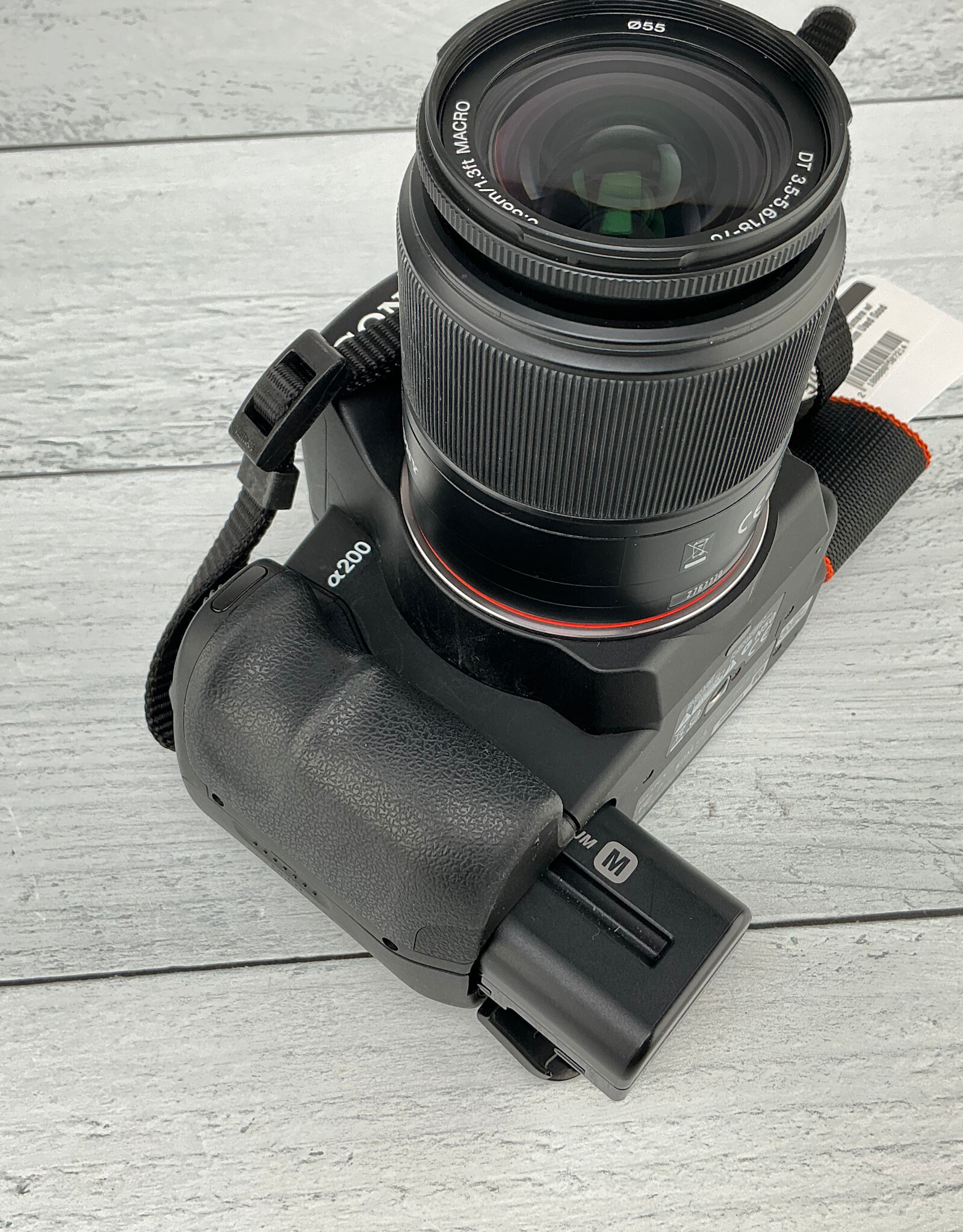 SONY Son a200 Camera w/ 18-70mm Used Good