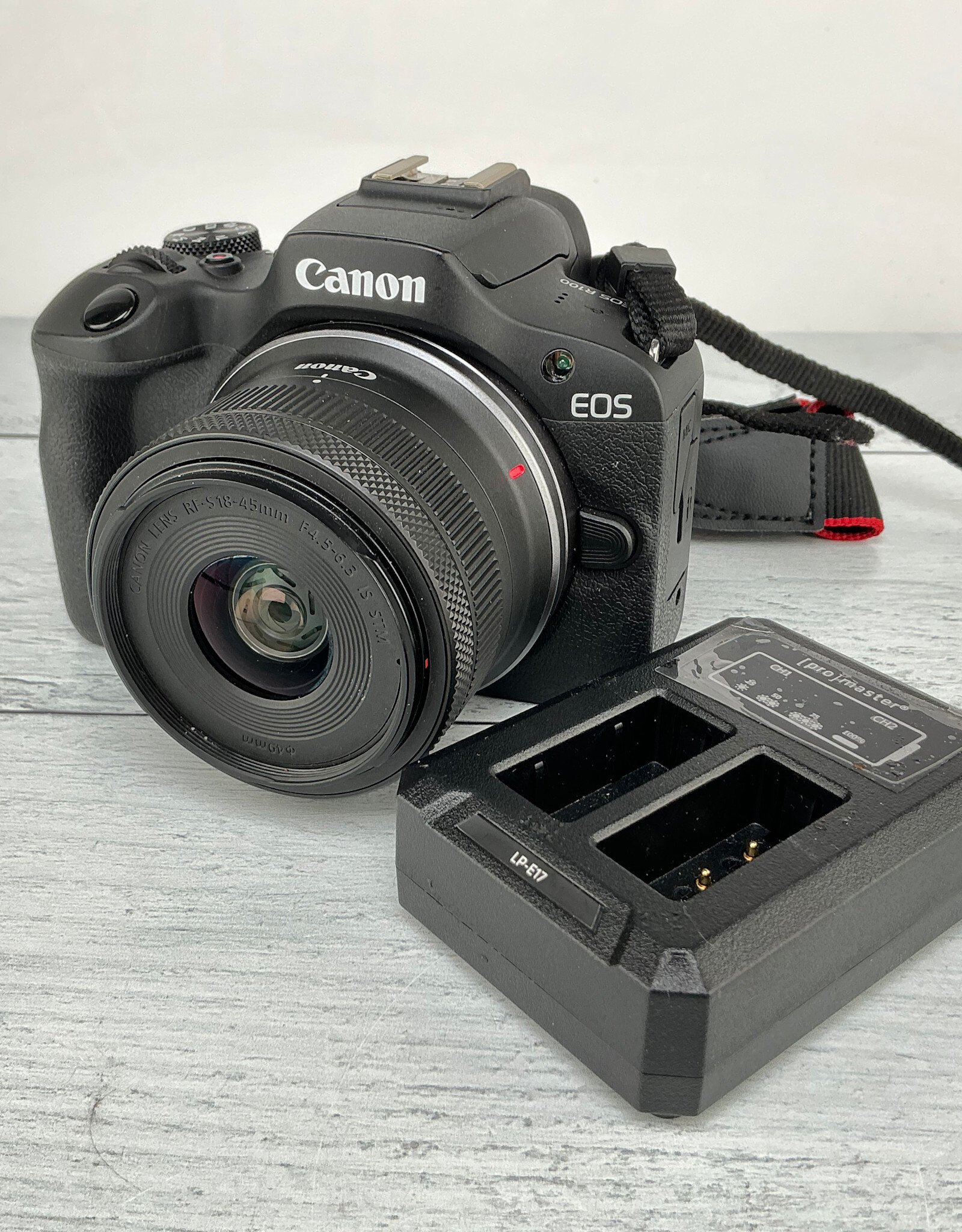 CANON Canon EOS R100 Camera w/ 18-45mm Used Good