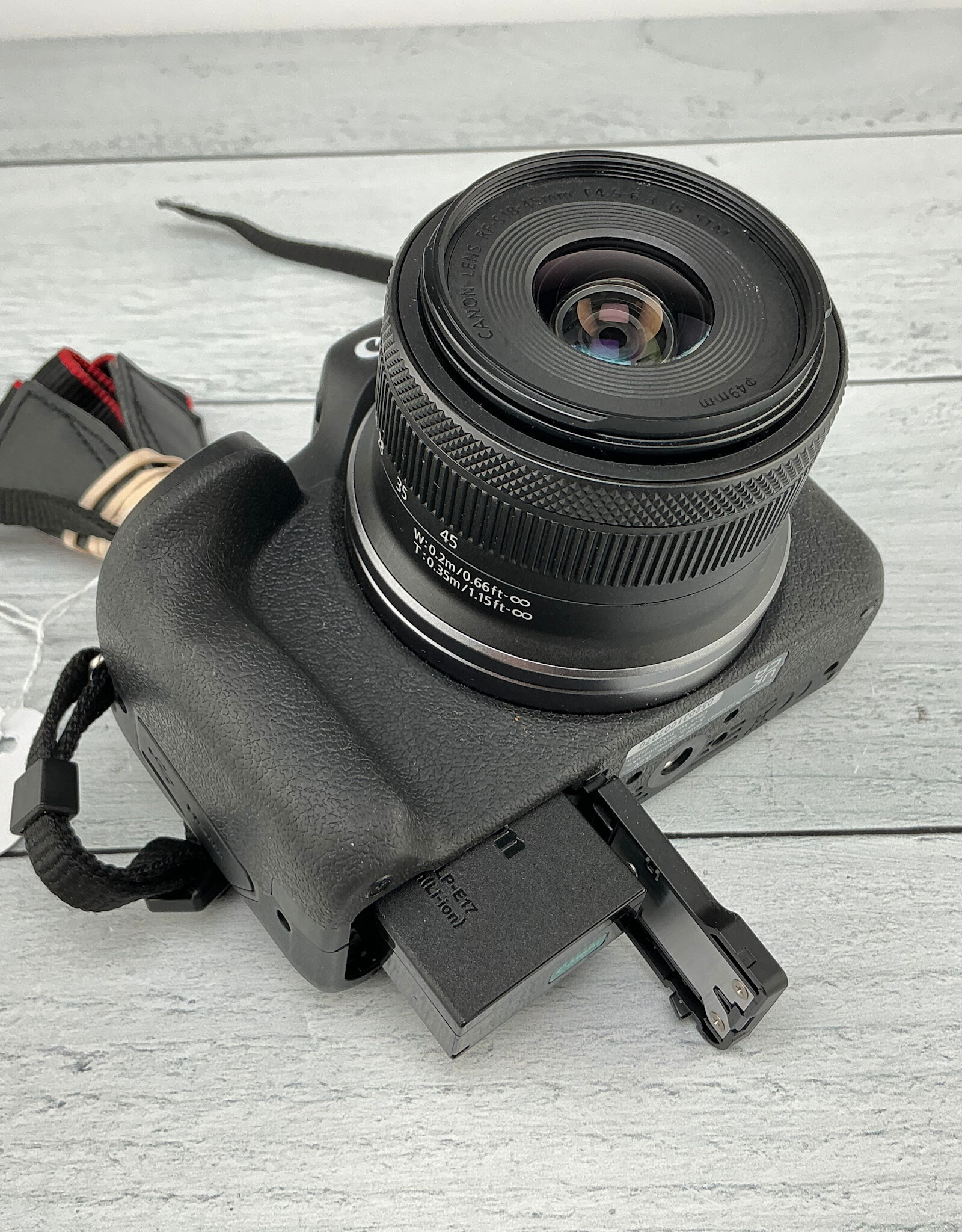 CANON Canon EOS R100 Camera w/ 18-45mm Used Good