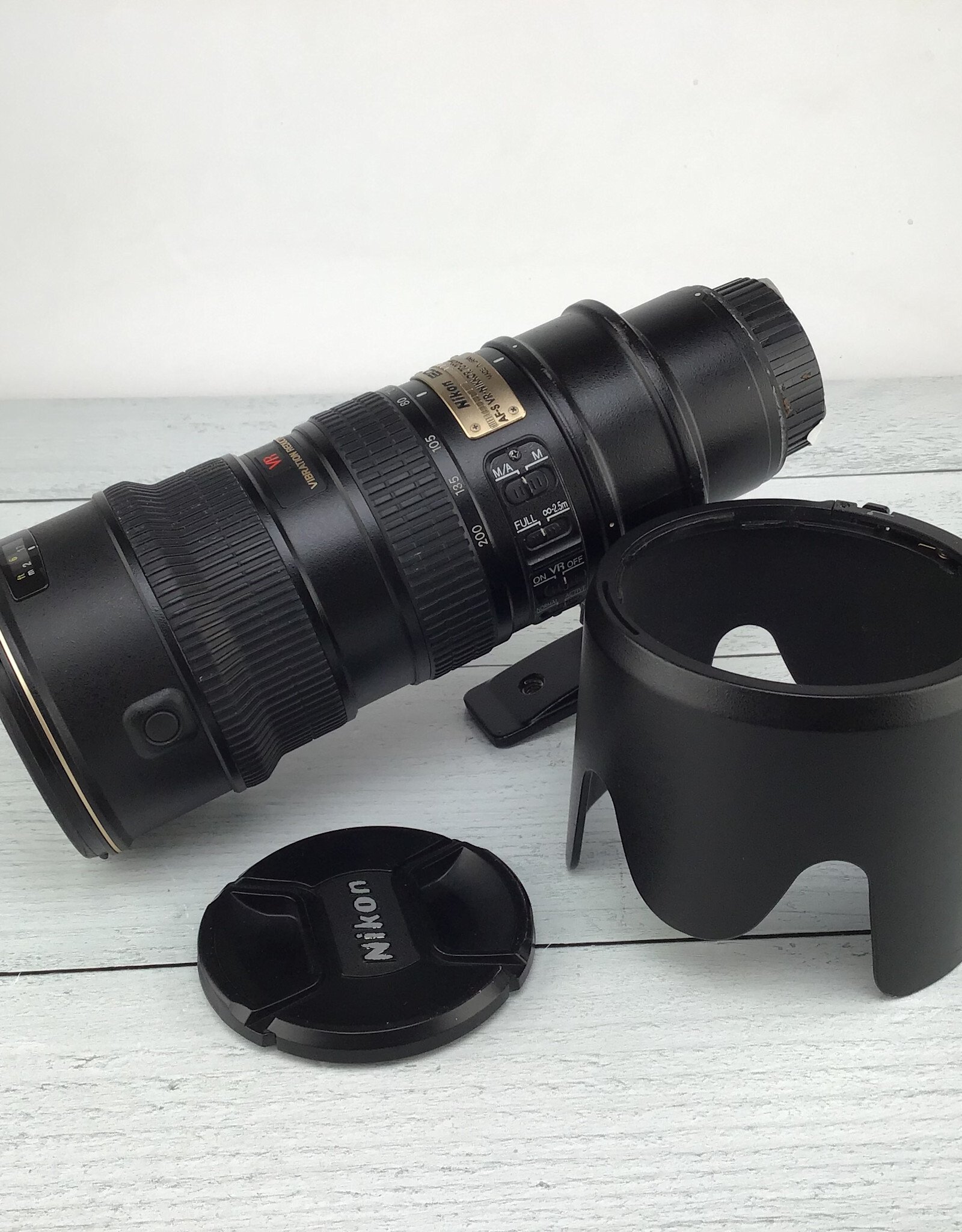 NIKON Nikon ED AF-S VR Nikkor 70-200mm f2.8G Lens Used Fair