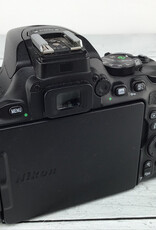 NIKON Nikon D5600 Camera Body w/ Charger Used Good