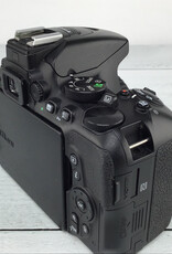 NIKON Nikon D5600 Camera Body w/ Charger Used Good