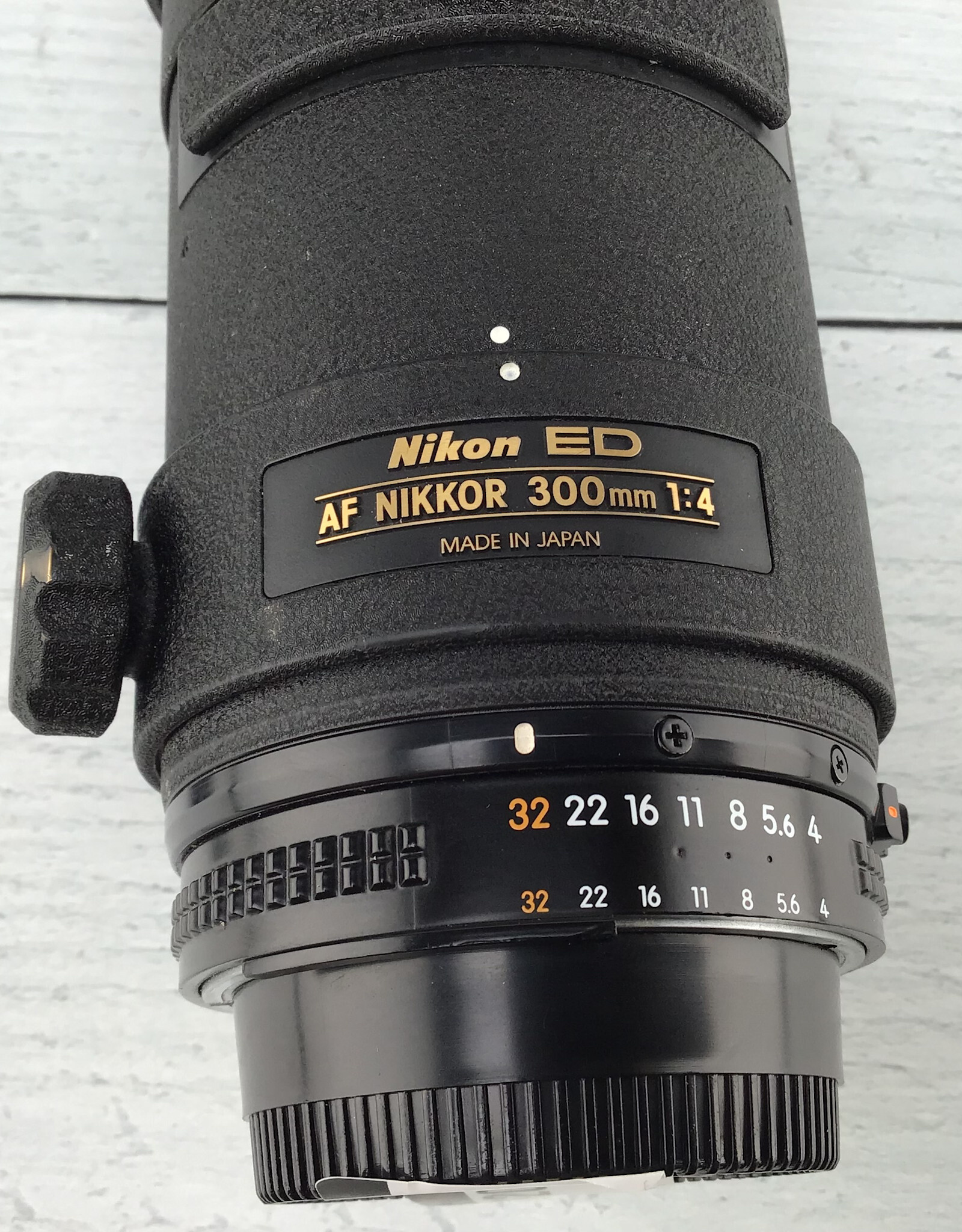 NIKON Nikon ED AF 300mm f4 Lens Used Fair