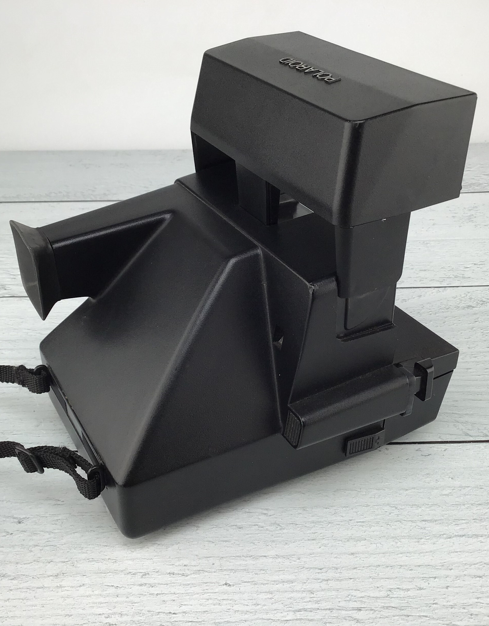 POLAROID Polaroid 640 Land Camera Used Good