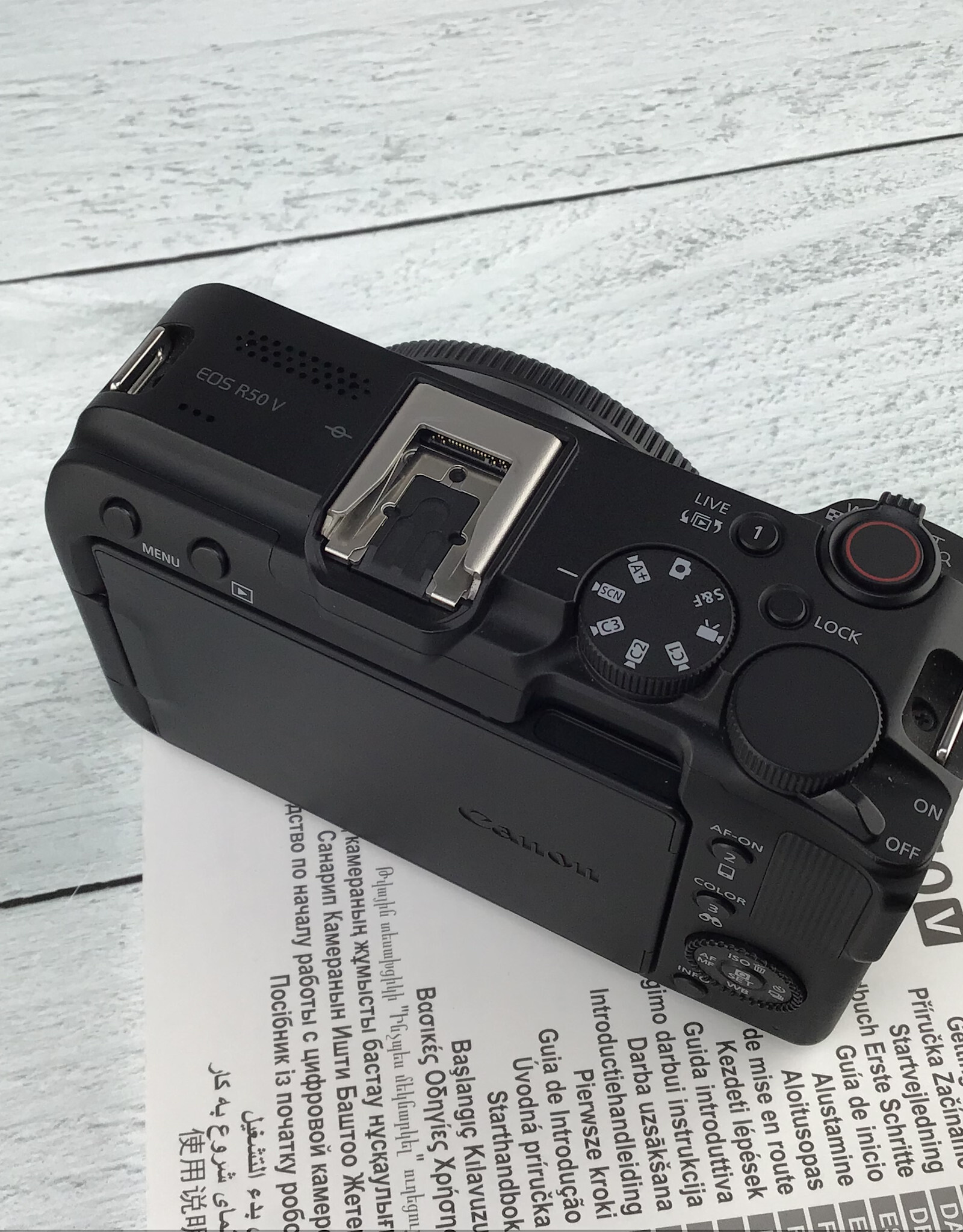 CANON Canon EOS R50V Camera Body in Box Used Good