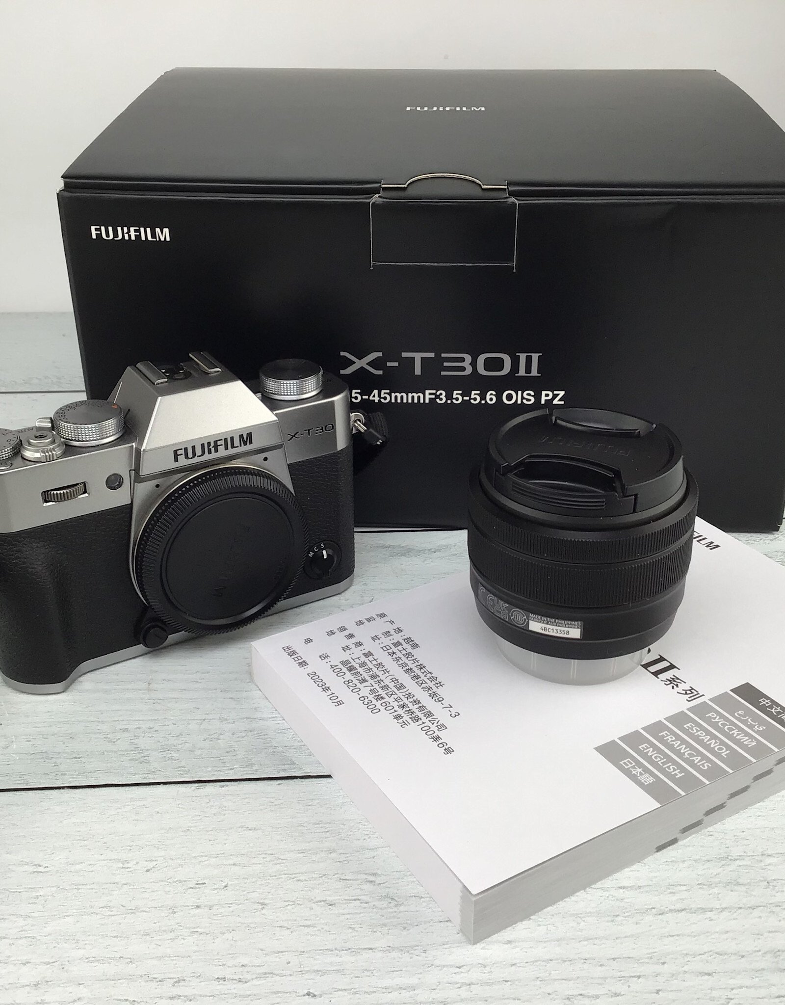 FUJI Fuji X-T30 II Camera Kit w/ XC 15-45mm in Box Used Good