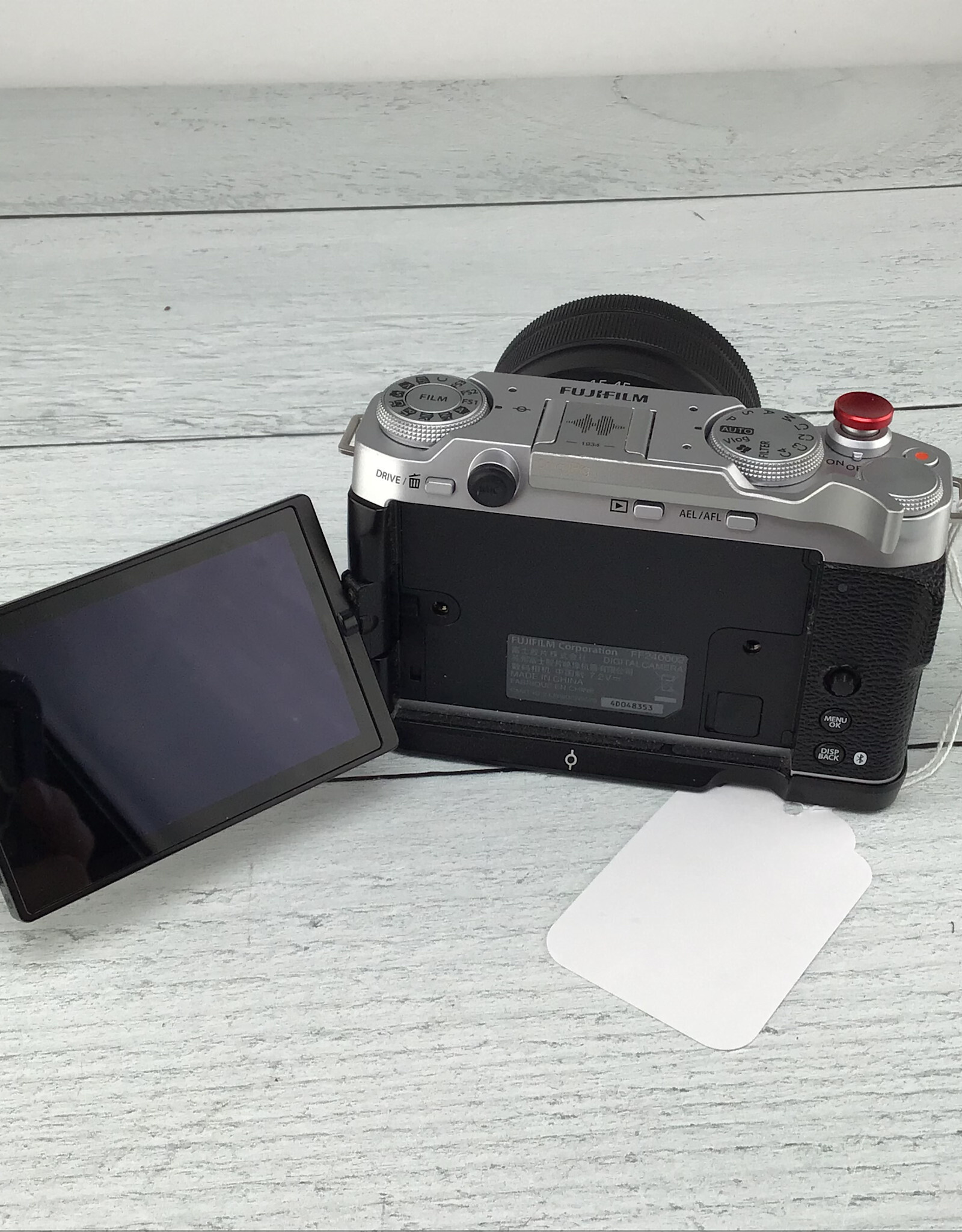 FUJI Fuji X-M5 Silver Camera w/ 15-45mm, SmallRig Grip Used Good