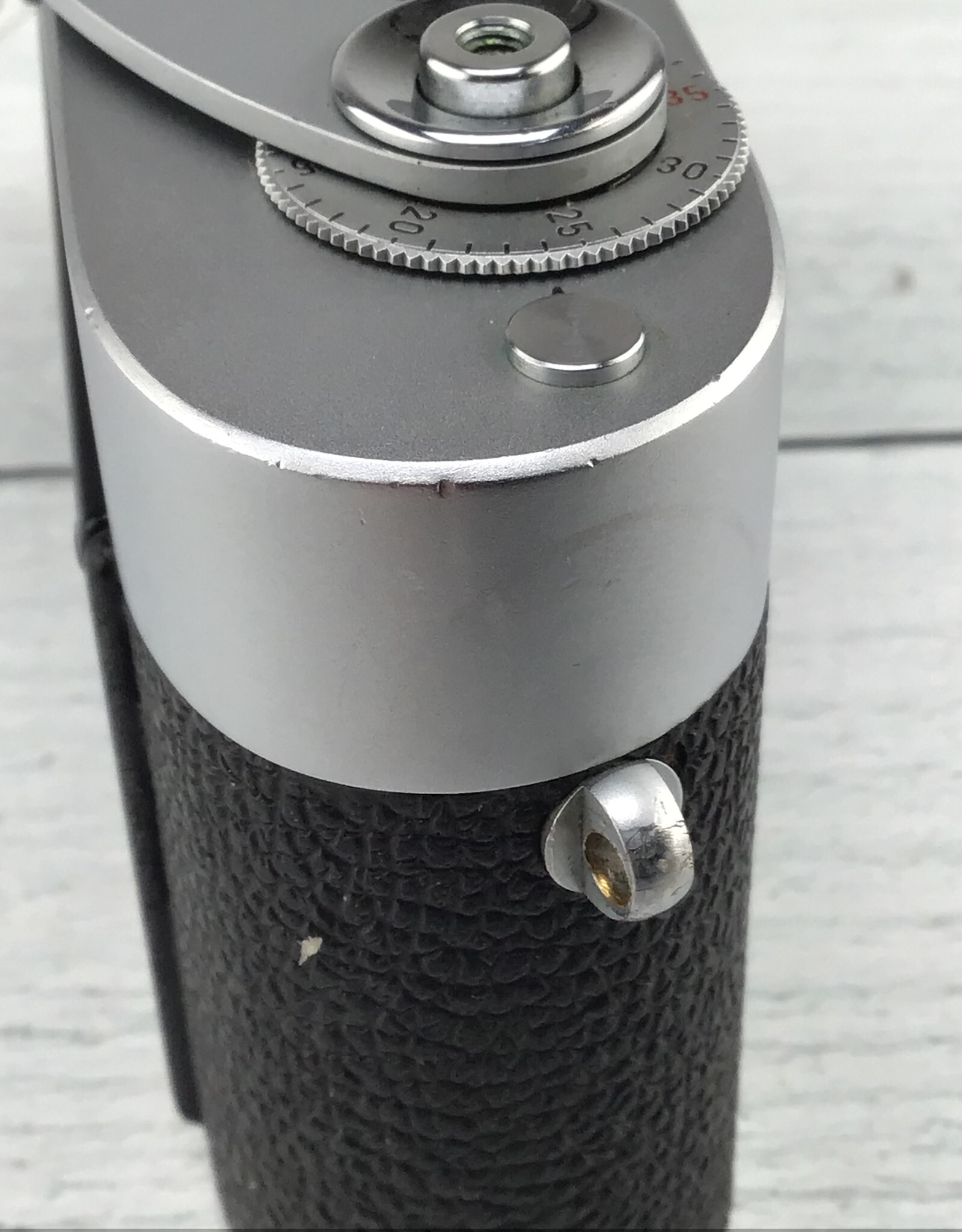 Leica Leica M2 Silver Camera Body Used Good