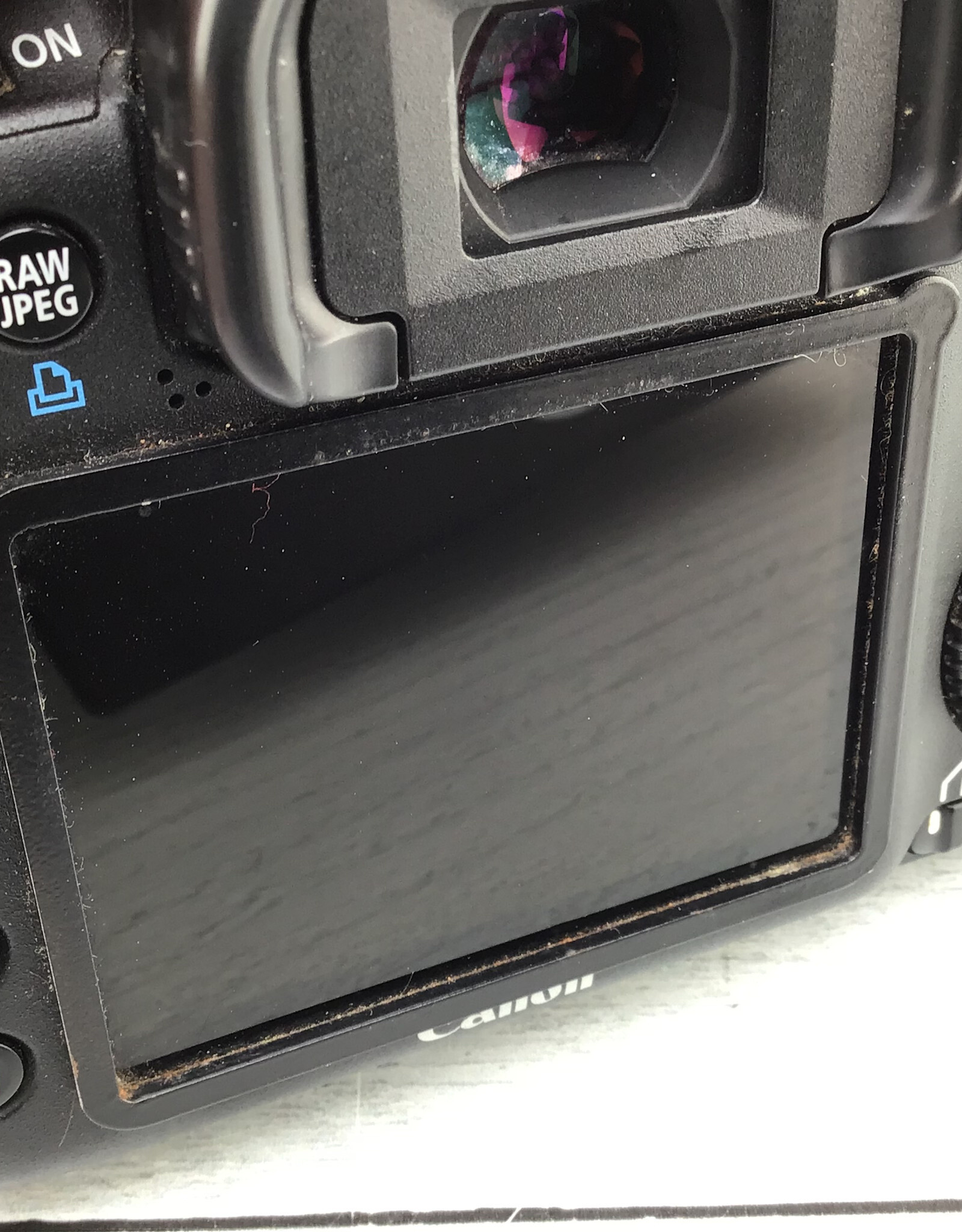 CANON Canon 7D Camera Body No Charger Used Fair