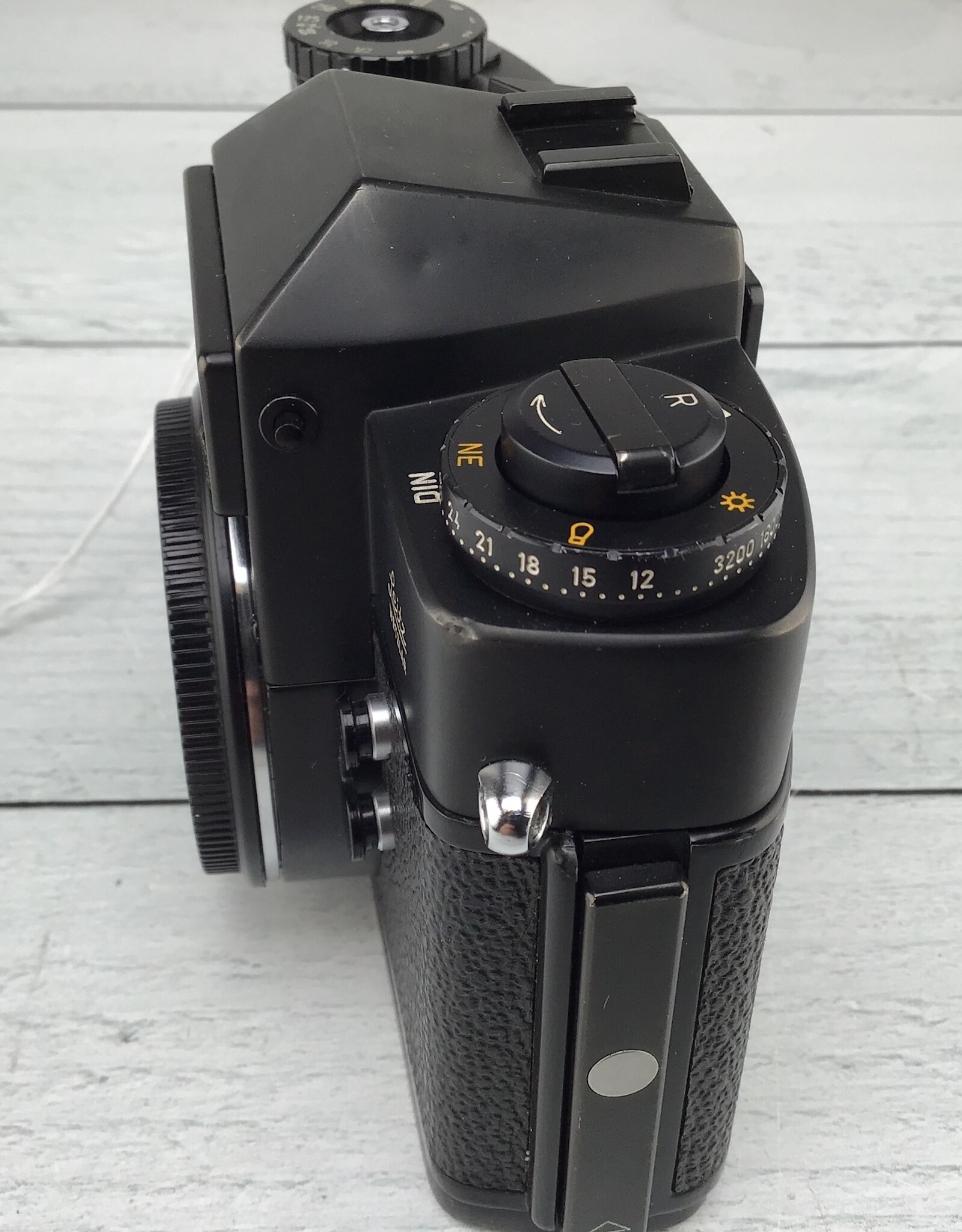 Leica Leitz leicaflex SL MOT Camera Black Used Good