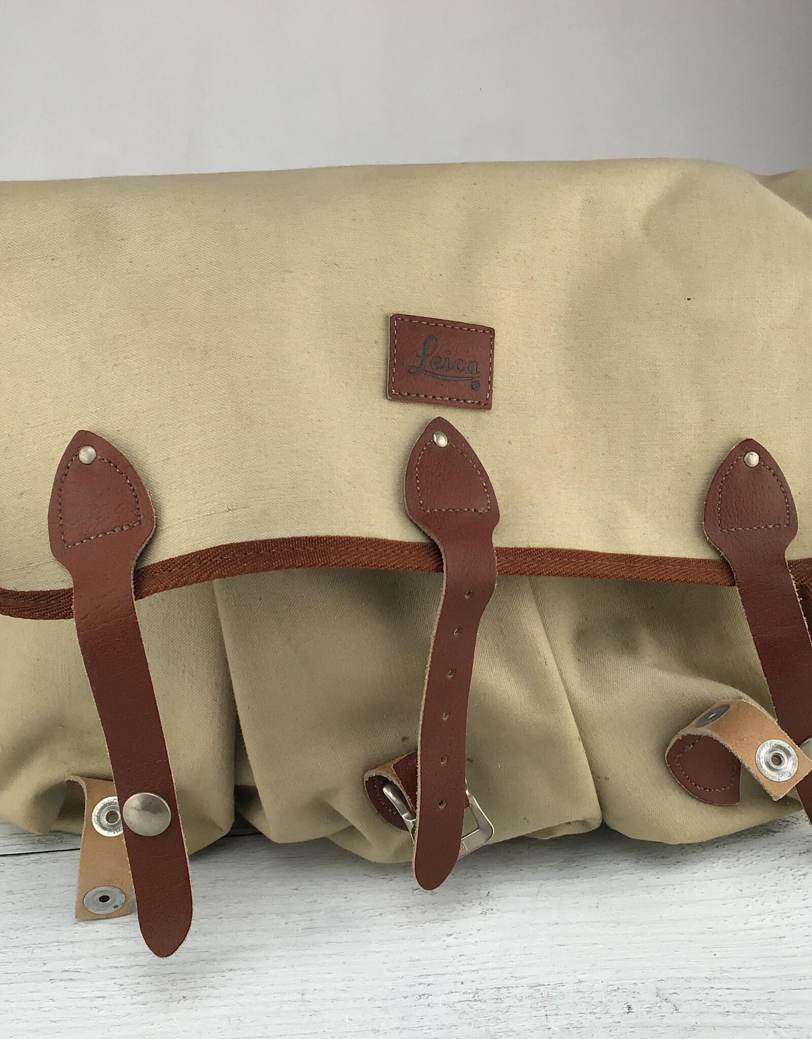 Leica Leica Canvas and Leather Camera Bag Used Fair