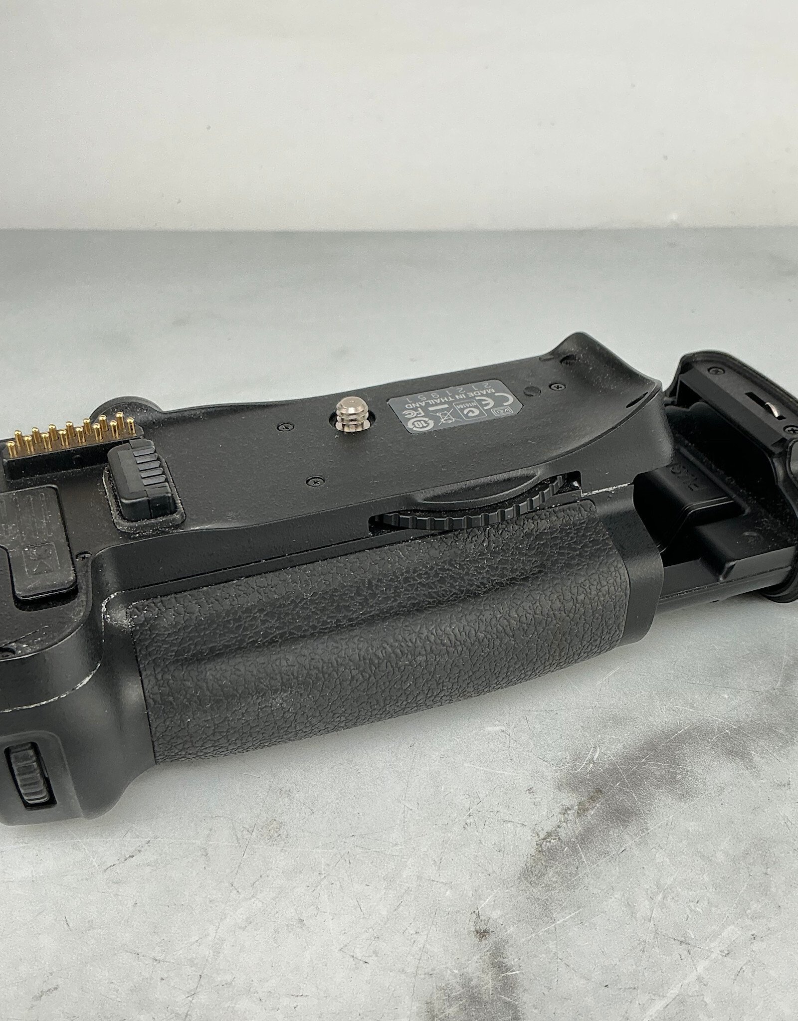 NIKON Nikon MB-D10 Grip for D300, D700 Used Good