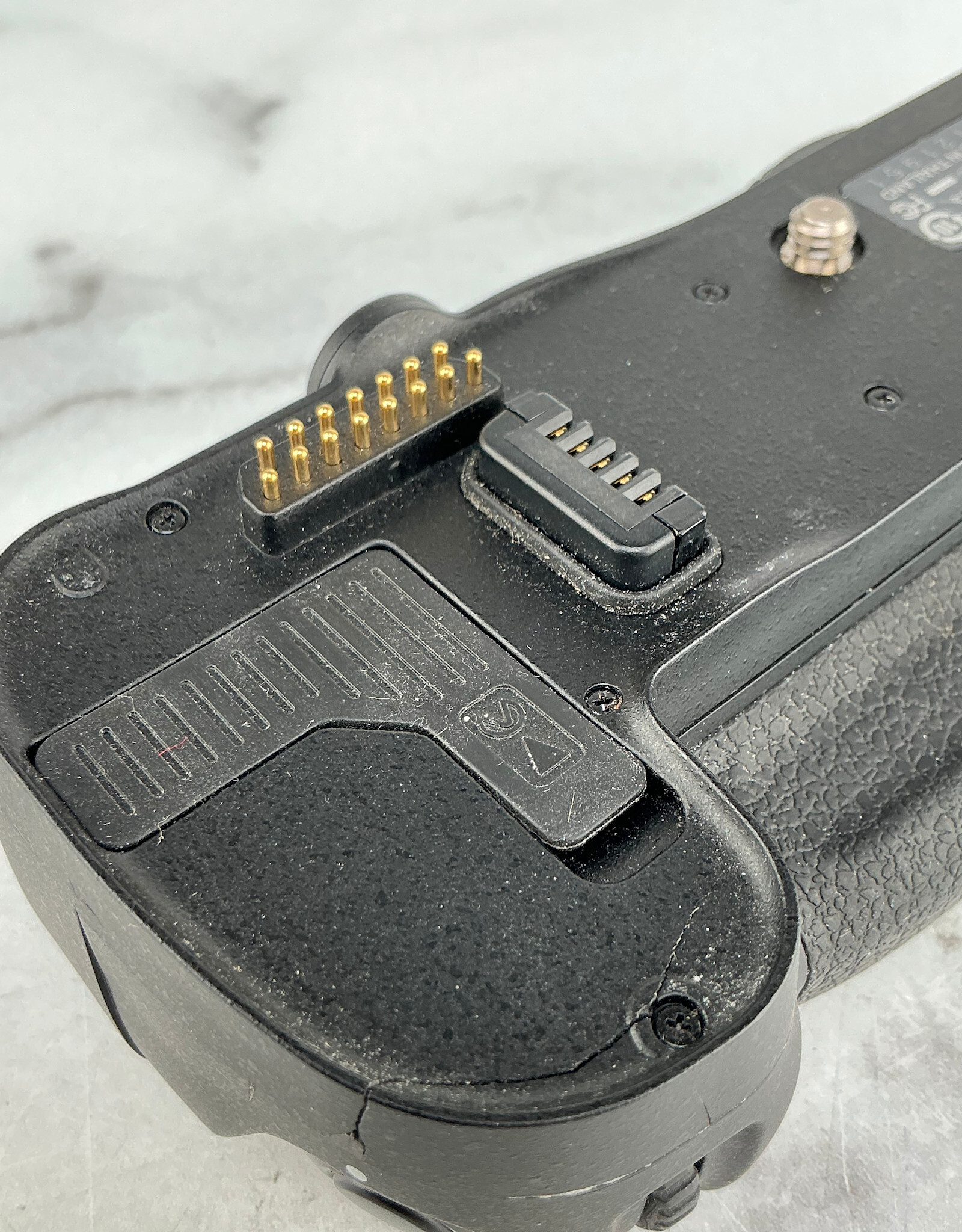 NIKON Nikon MB-D10 Grip for D300, D700 Used Good