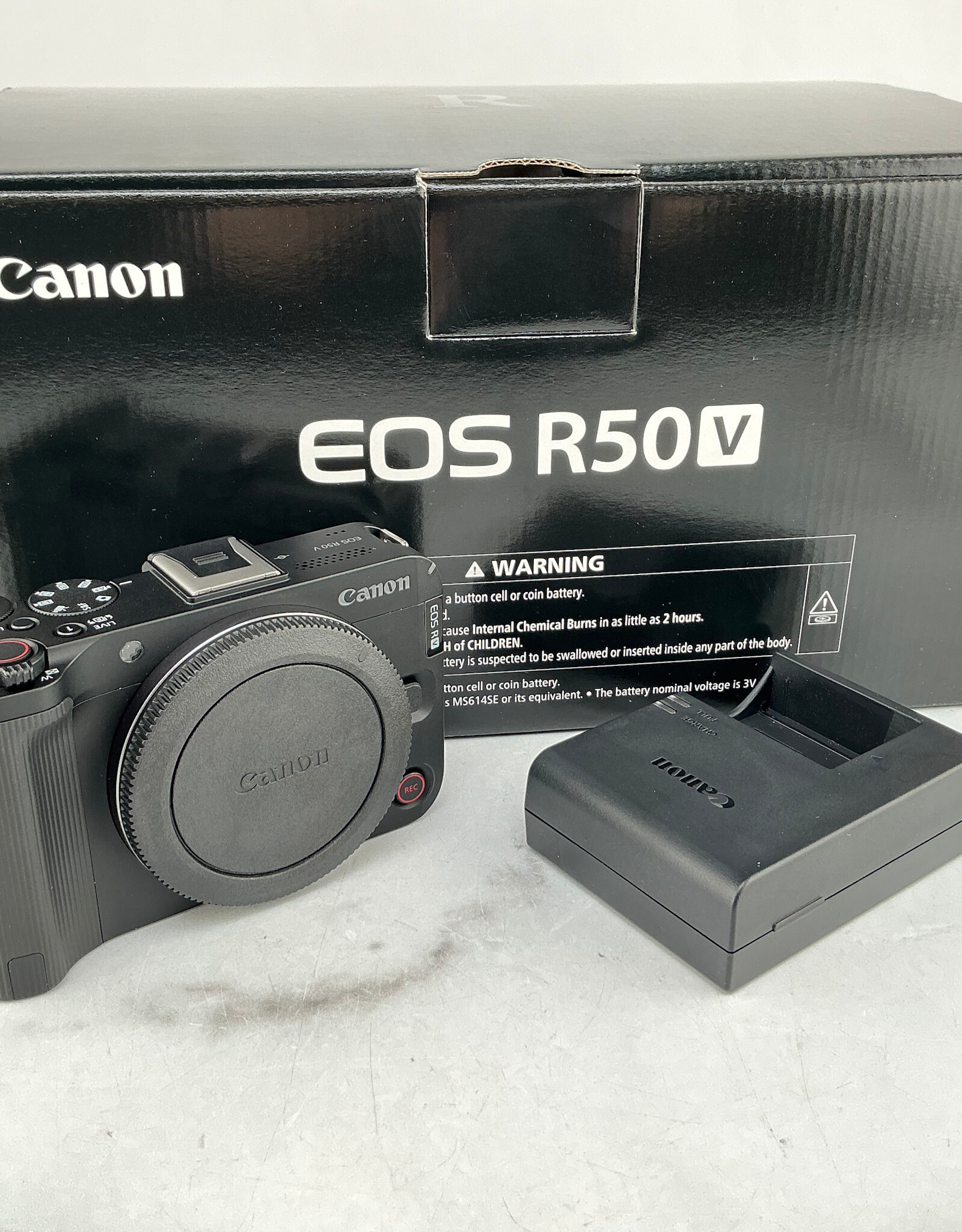 CANON Canon EOS R50V Camera Body in Box Used EX