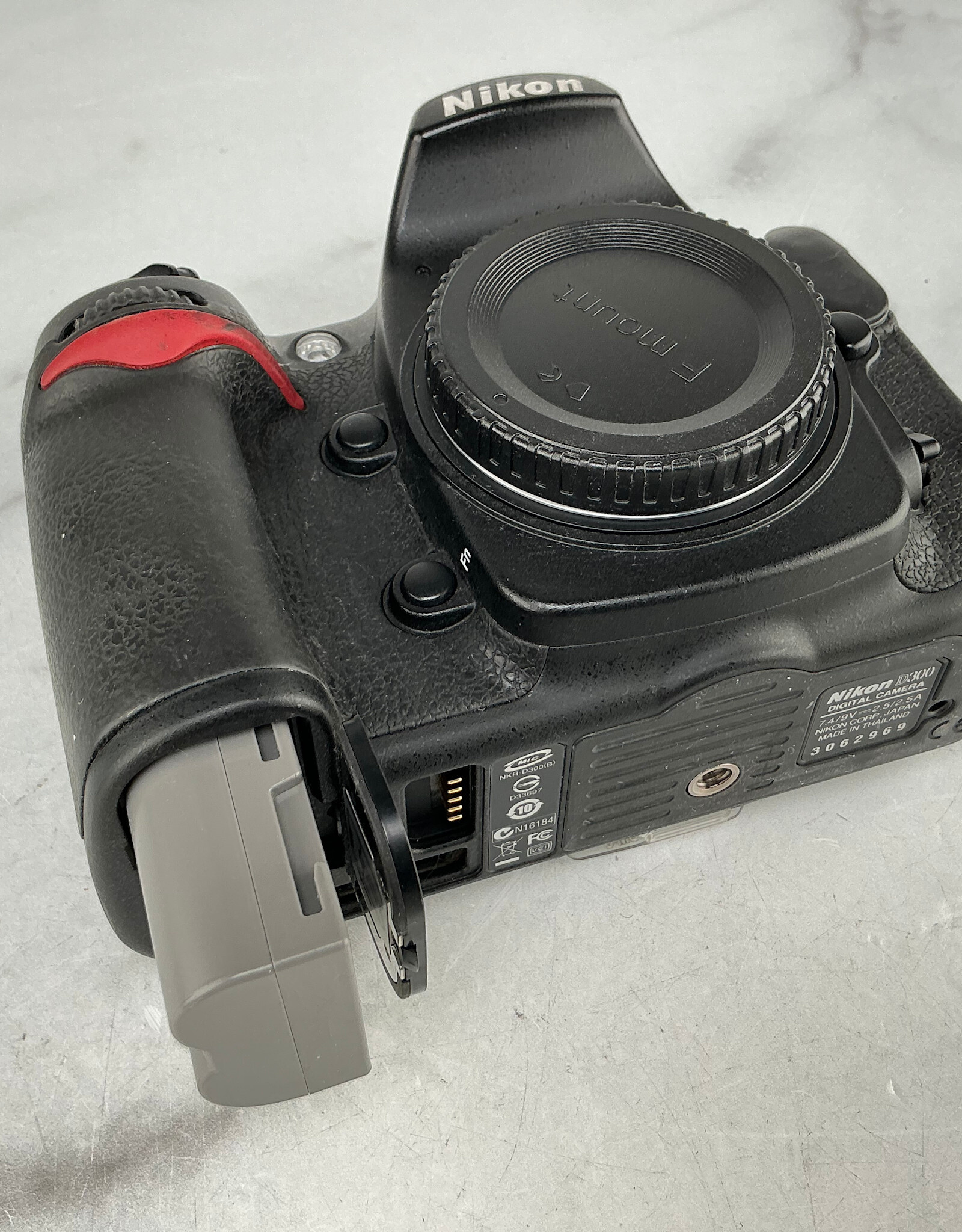 NIKON Nikon D300 Camera Body Used Fair