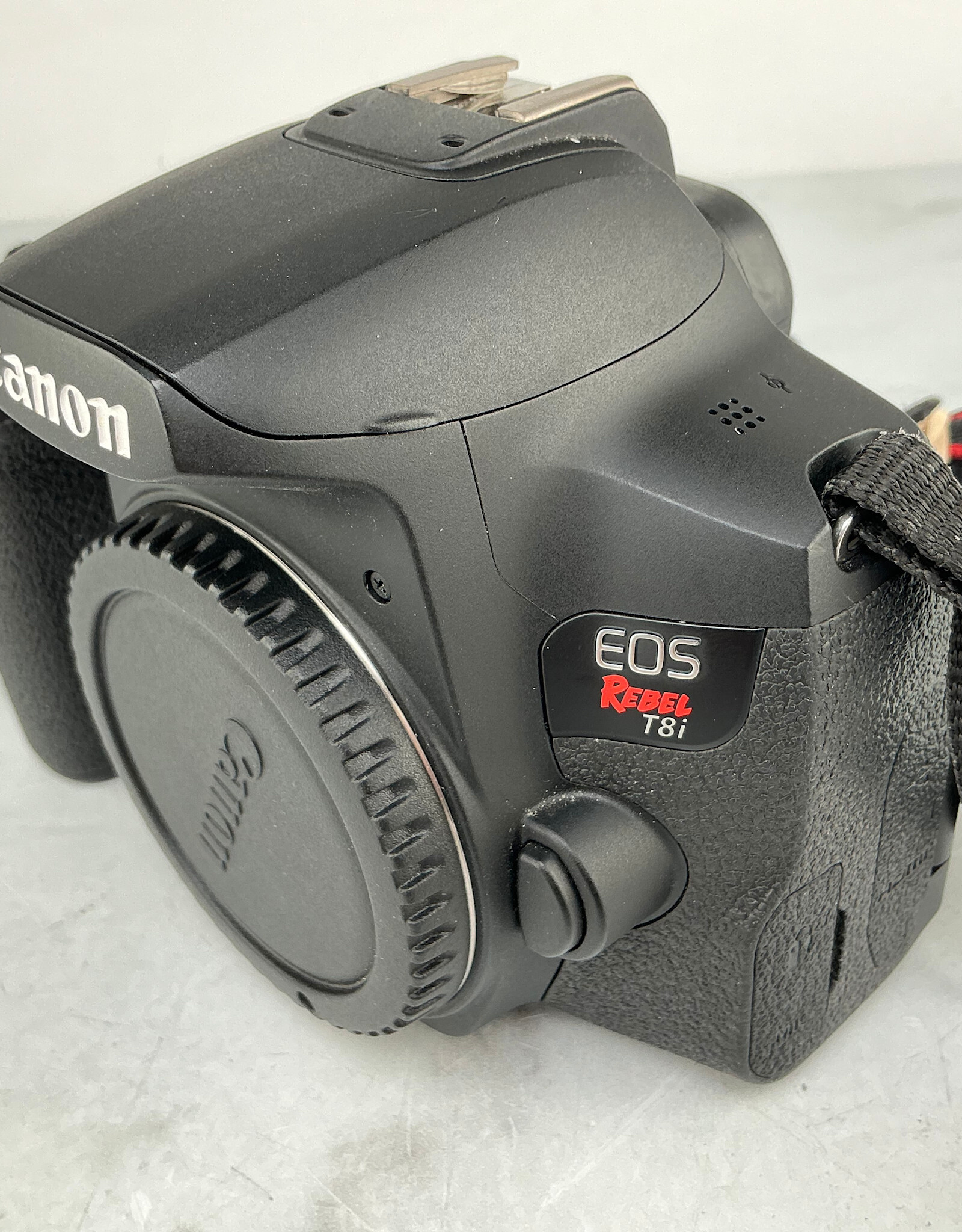 CANON Canon EOS Rebel T8i Camera Body No Charger Used Good